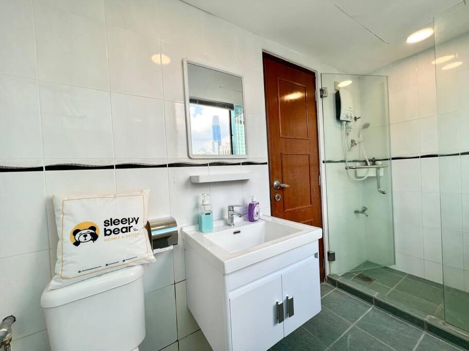 Wisma Cosway near Pavilion KL Dual Key Apartment by Sleepy Bear