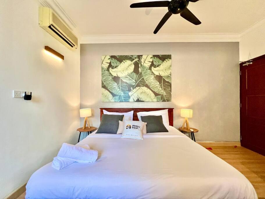 Wisma Cosway near Pavilion KL Dual Key Apartment by Sleepy Bear