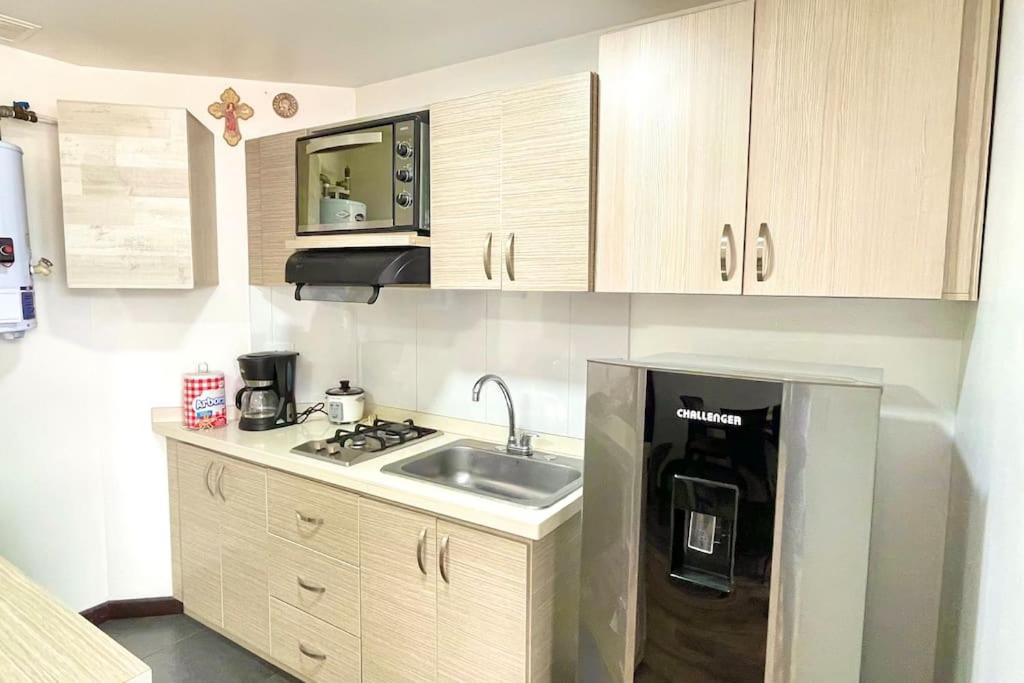 Av santander Apartaestudio premium