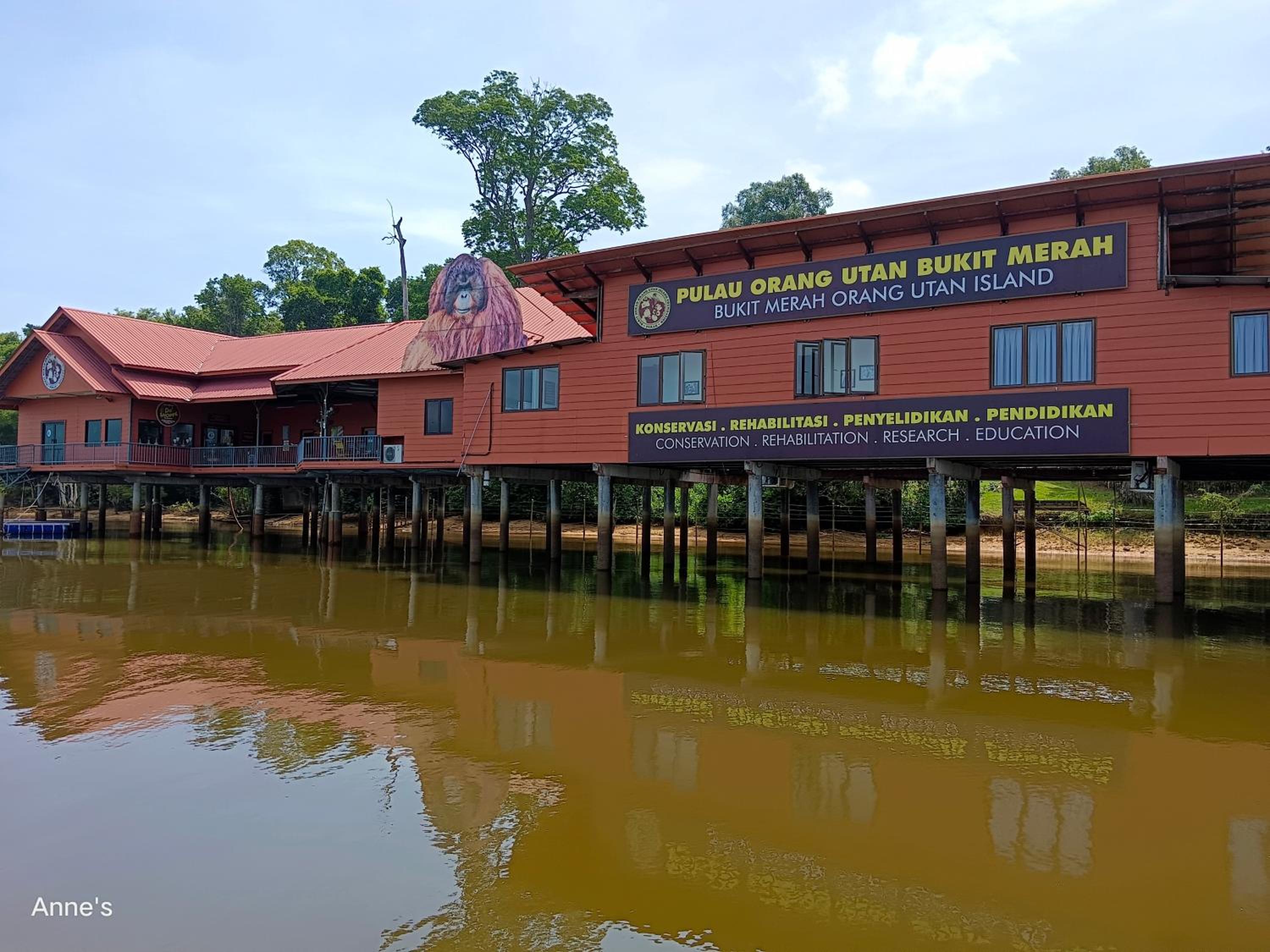 Yussal Homestay