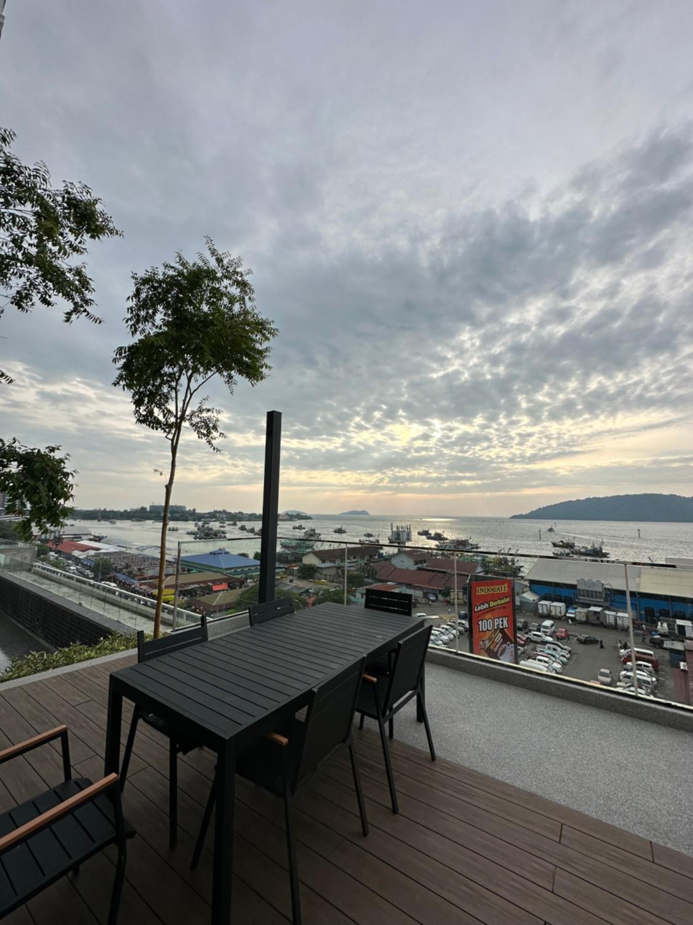 The Shore Kota Kinabalu by DLuma