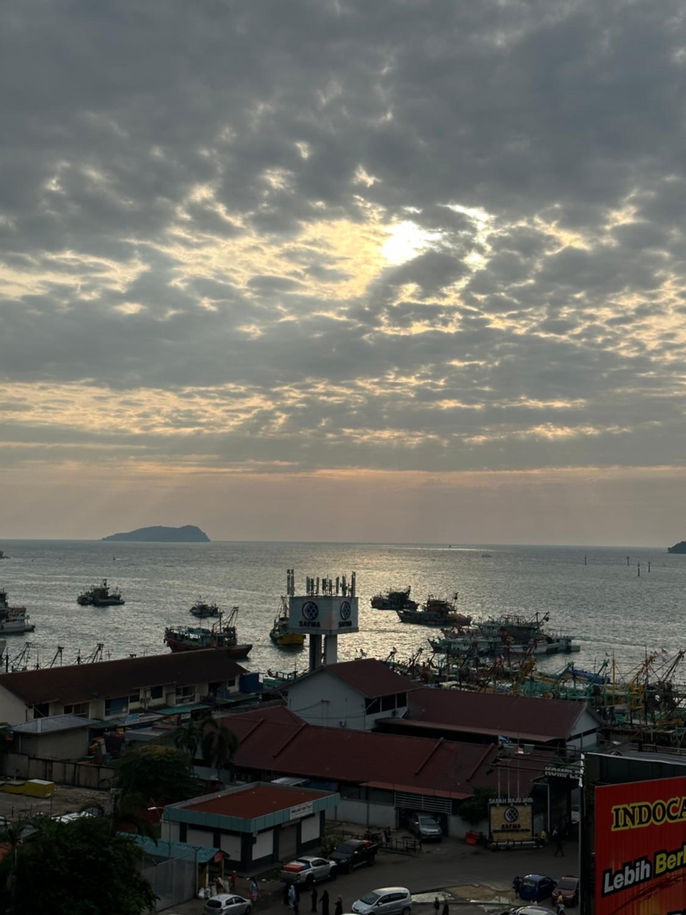 The Shore Kota Kinabalu by DLuma