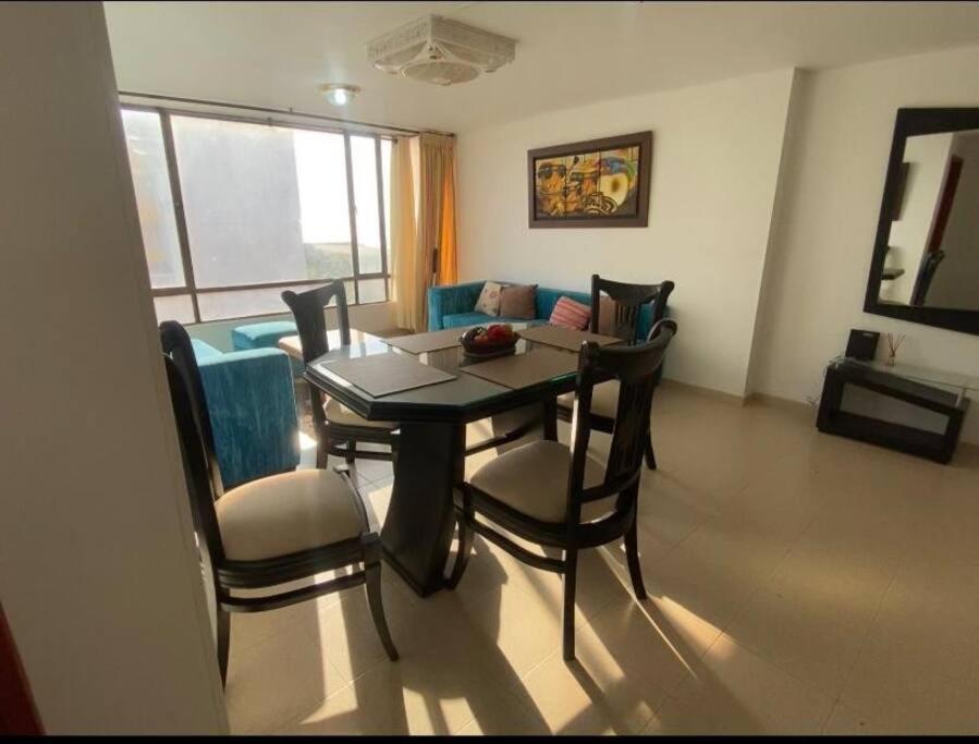 RH06 Riohacha apto con vista mar 7 piso 4 personas