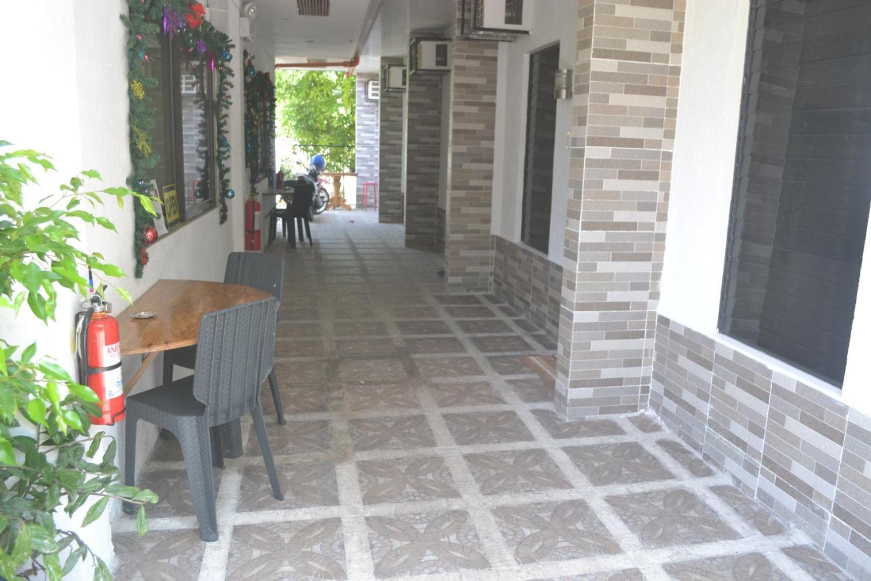 Photo 6