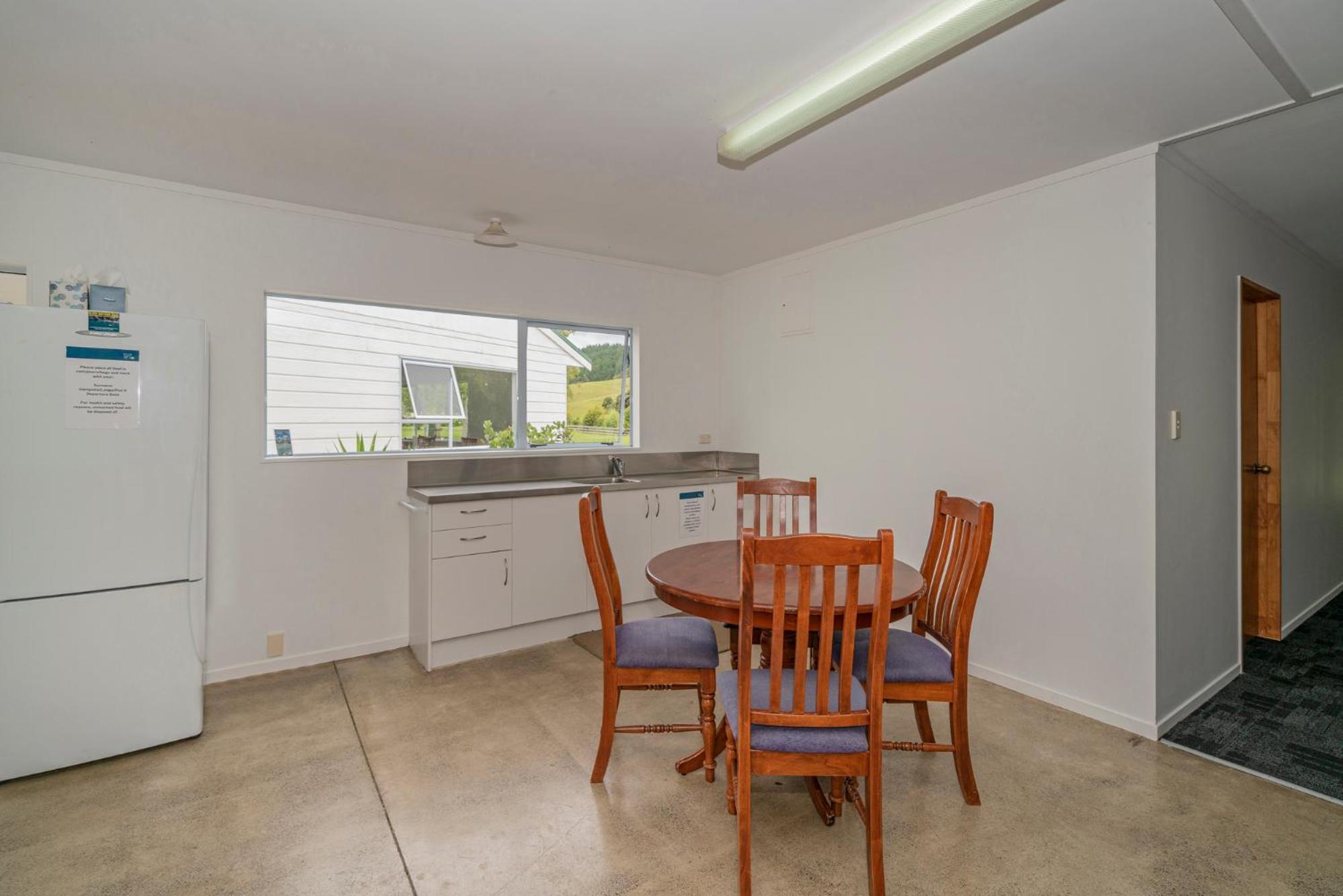 Coromandel Shelly Beach TOP 10 Holiday Park