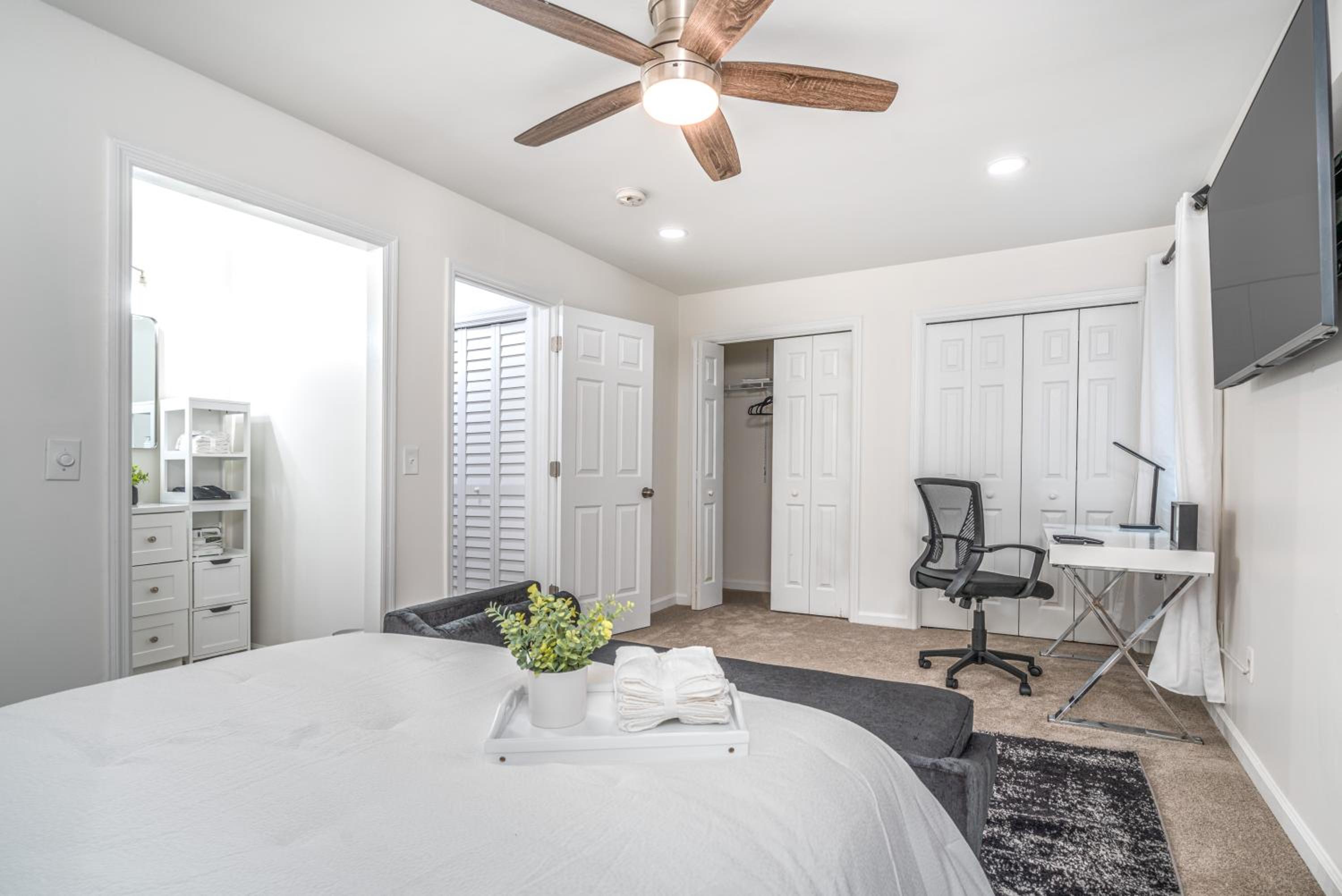 Luxe Home Near Braves Stadium - Property Image 1