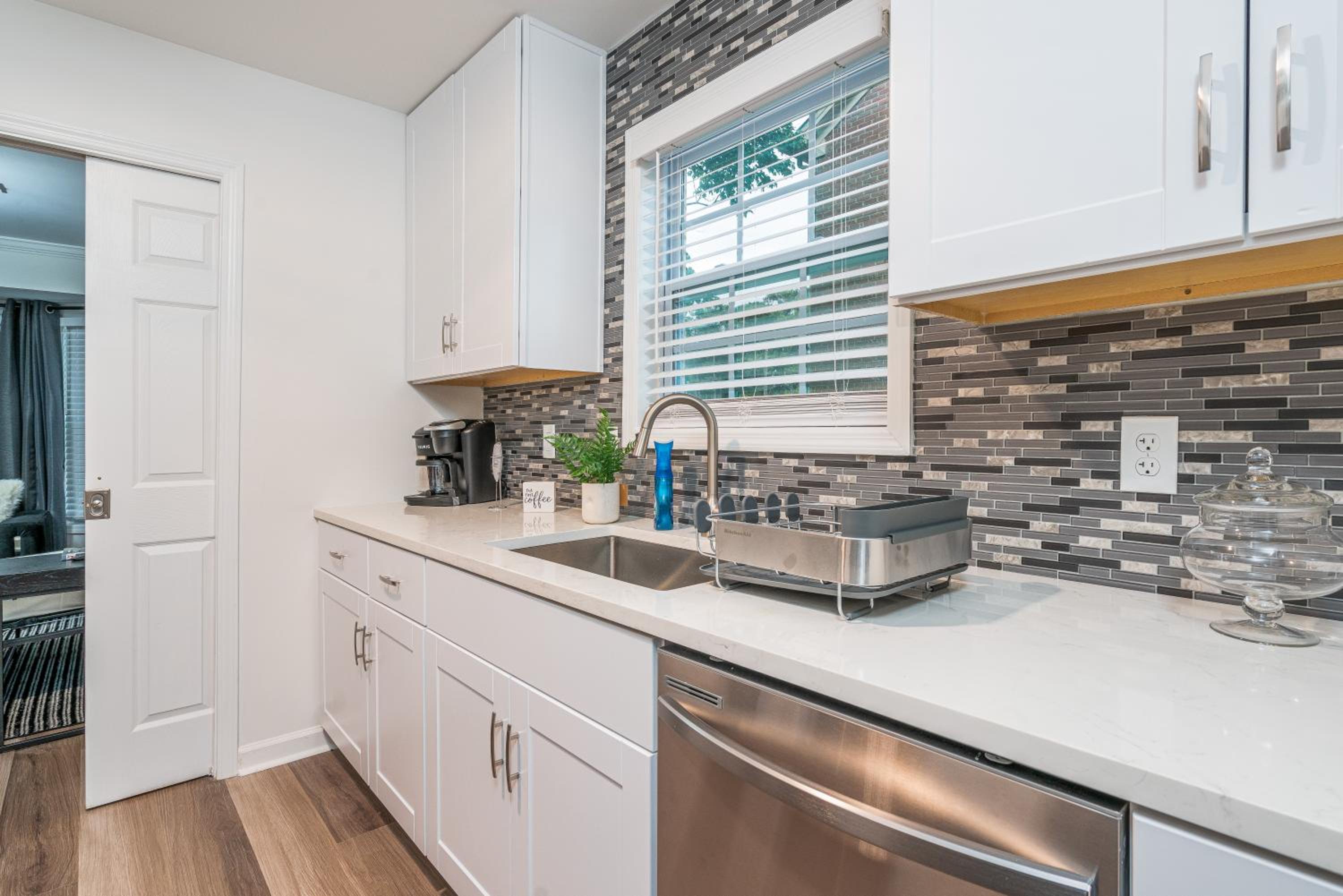Luxe Home Near Braves Stadium - Property Image 12