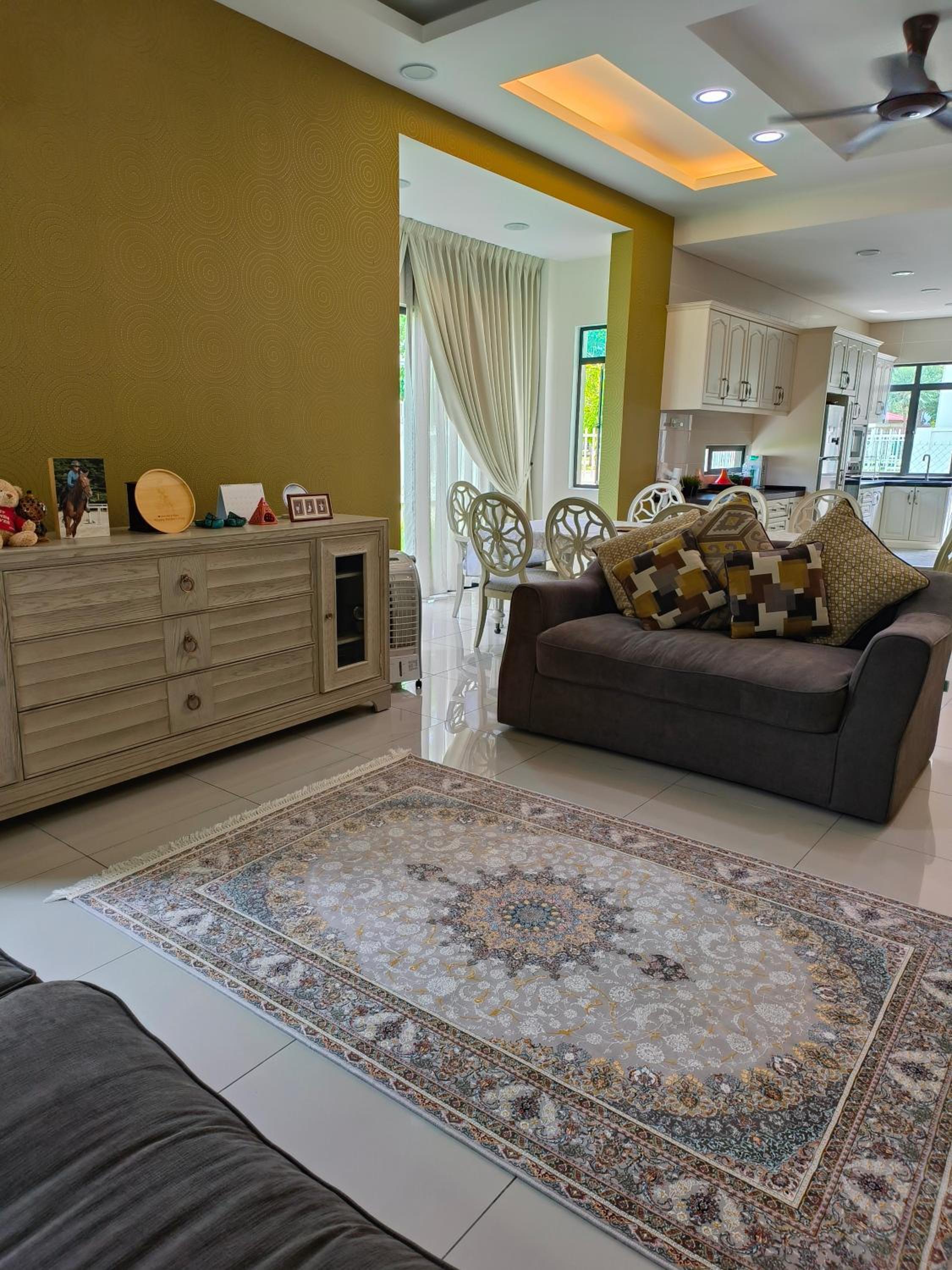 Nicely furnished Home in Kota Warisan photo 1