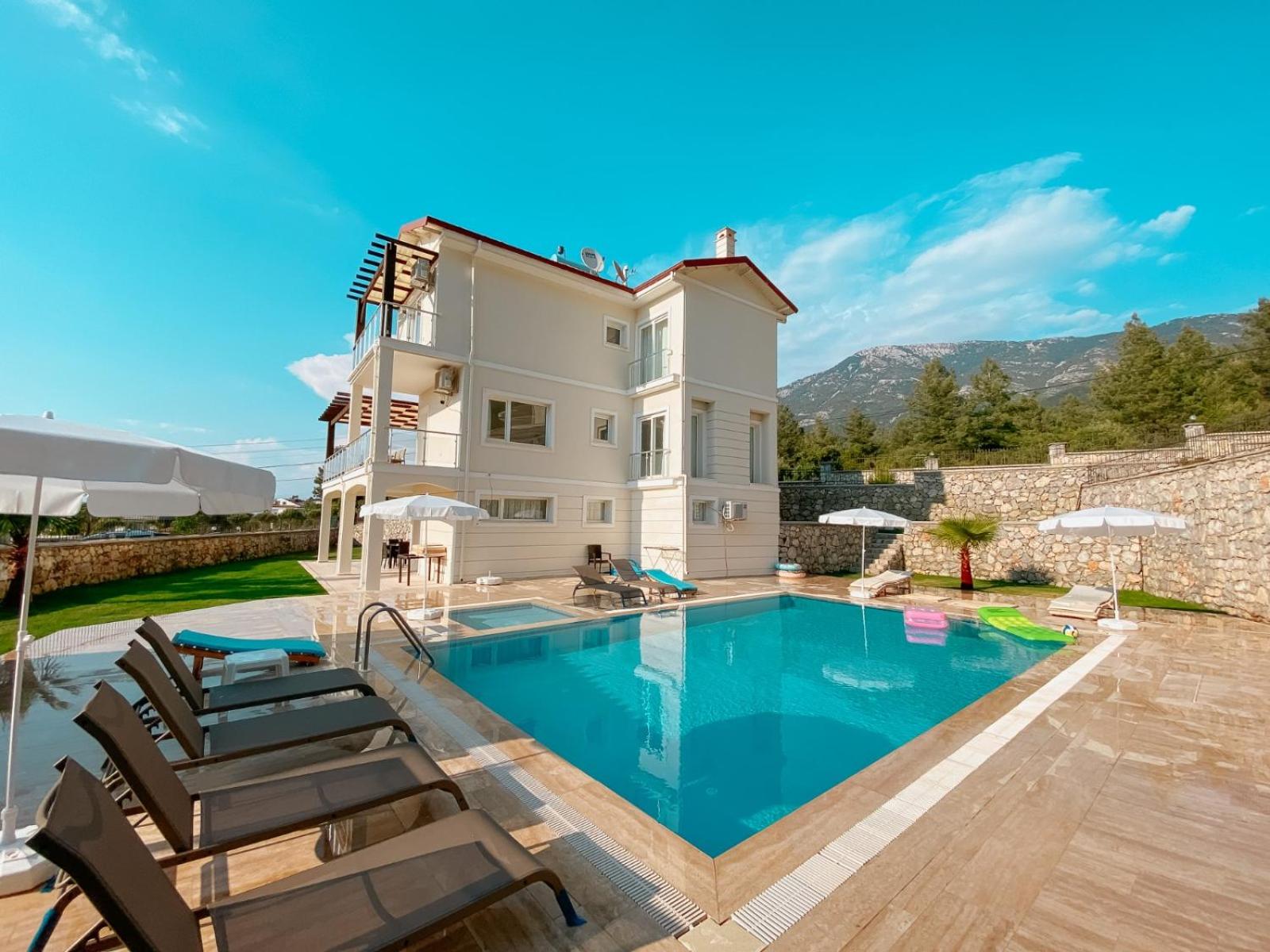 Villa Ciara view 4