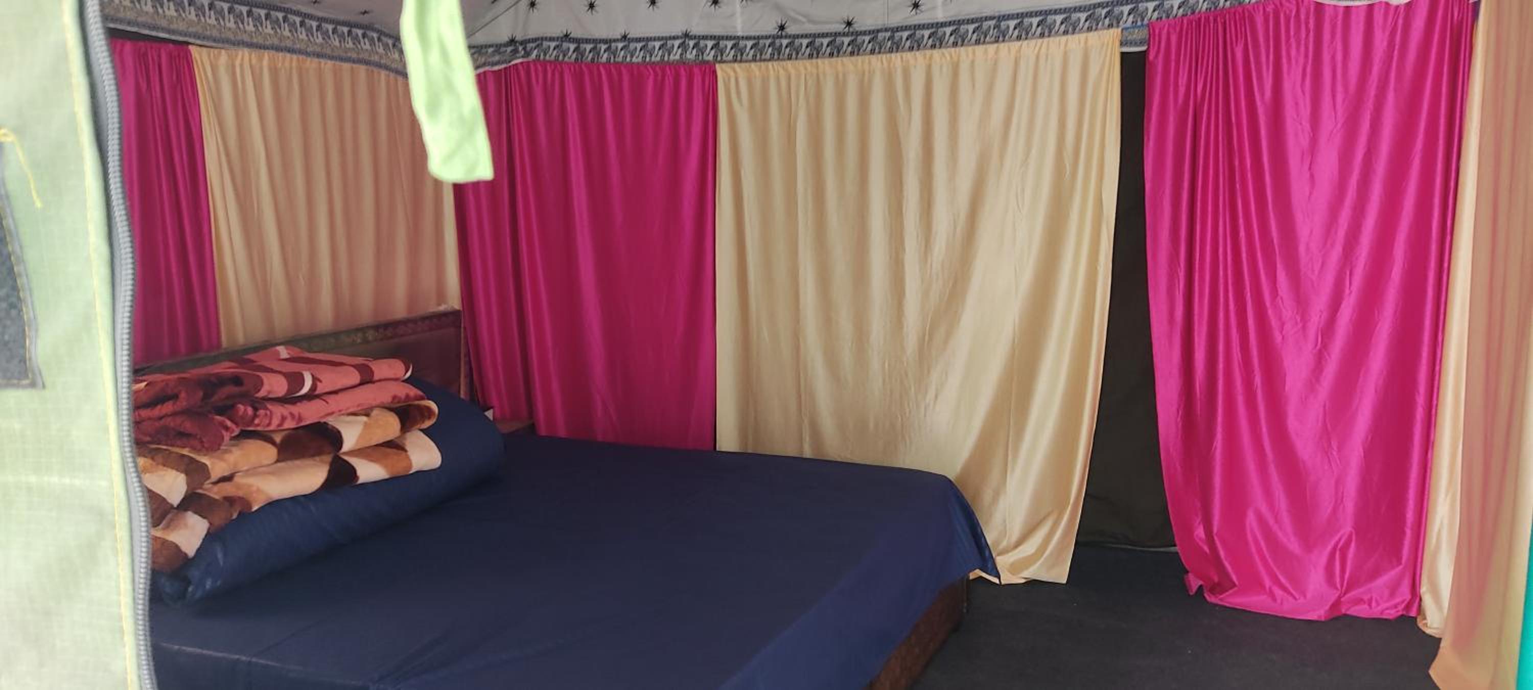 Sangla Valley Camping