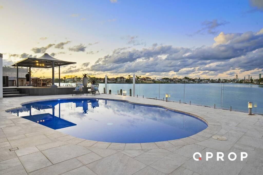 Opulent Waterfront home