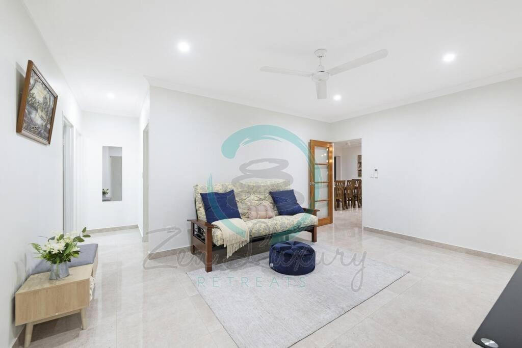 Zenhouse: 4BR Stylish Work/Family Home in Muirhead