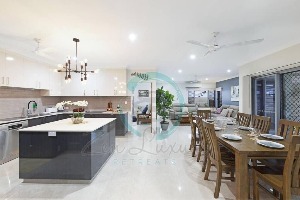 Zenhouse: 4BR Stylish Work/Family Home in Muirhead
