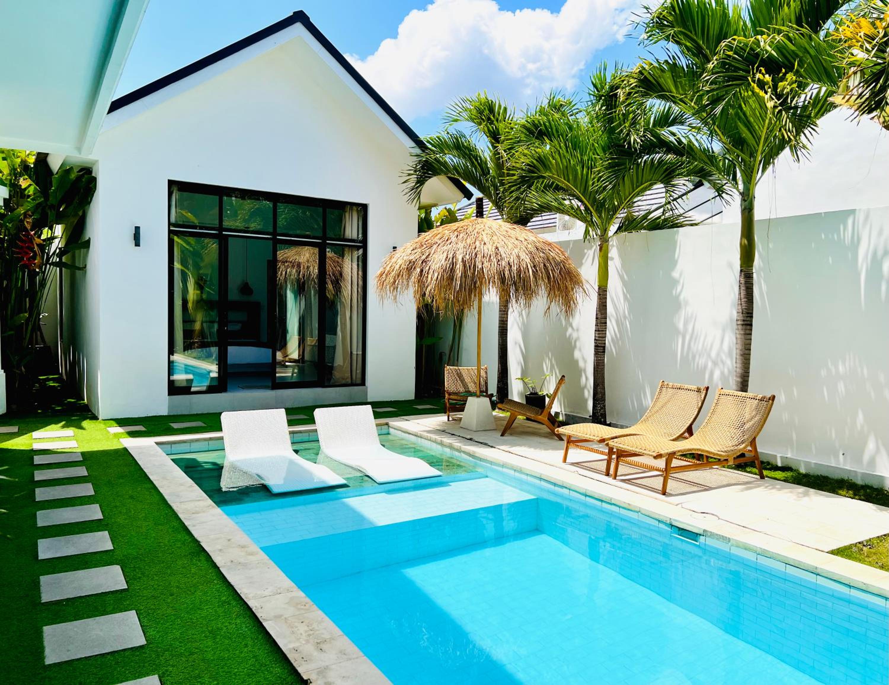 Villa Dutch view 4
