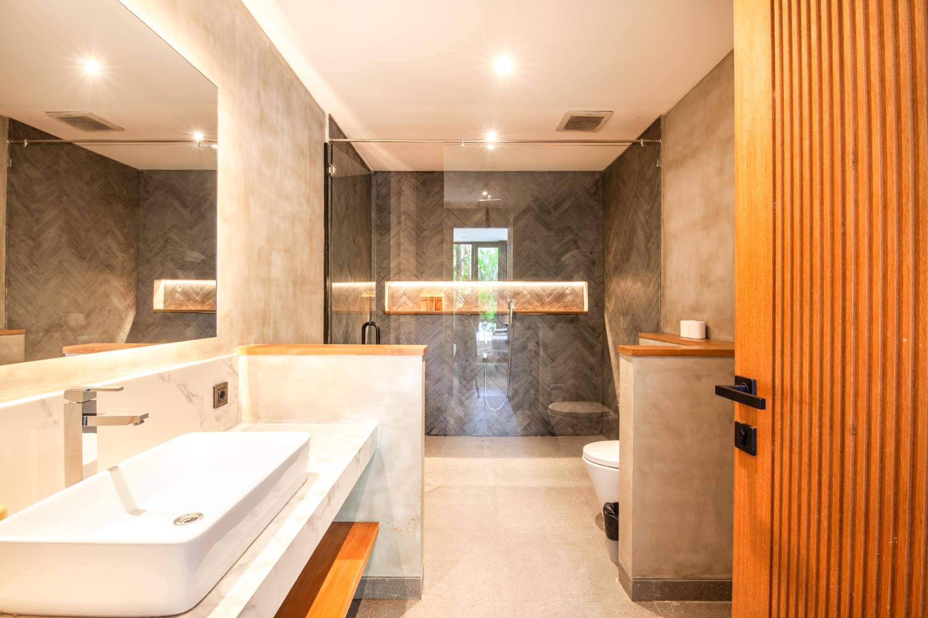 Chic 4BR, 200m to Canggu's Blissful Beach Haven