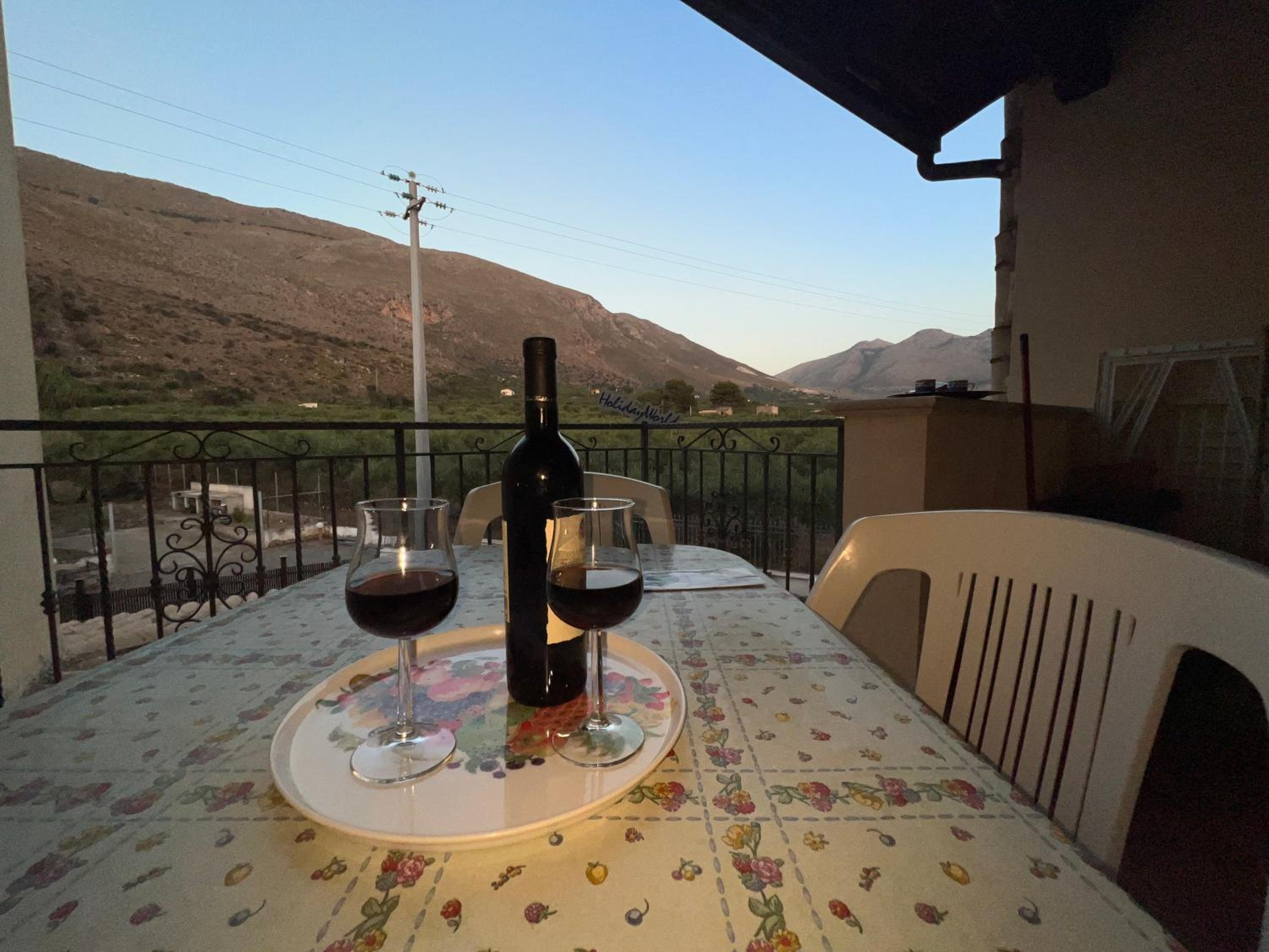 Casa Arancio by Holiday World photo 4