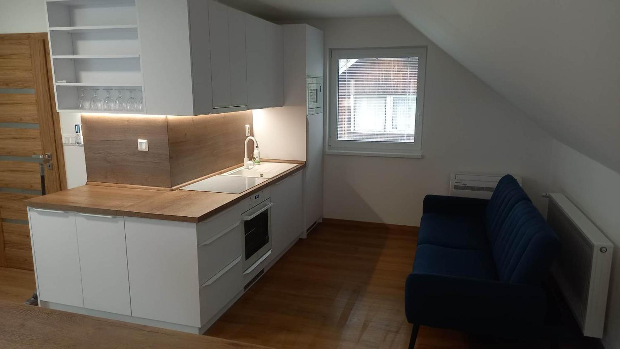 apartmánový dom rodiny BÖJTÖS Patince