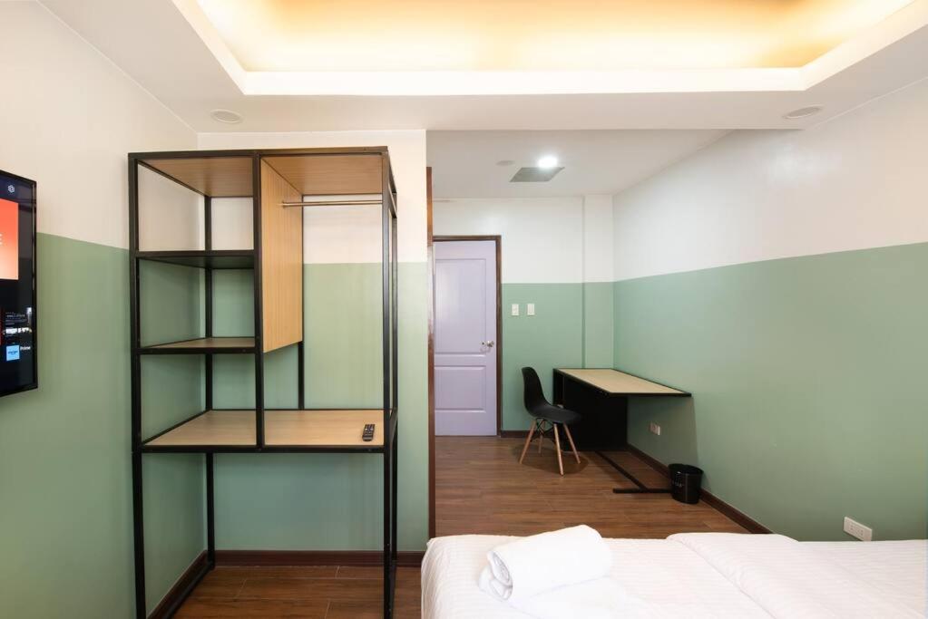 St. Marvin Studio Makati M207 view 3