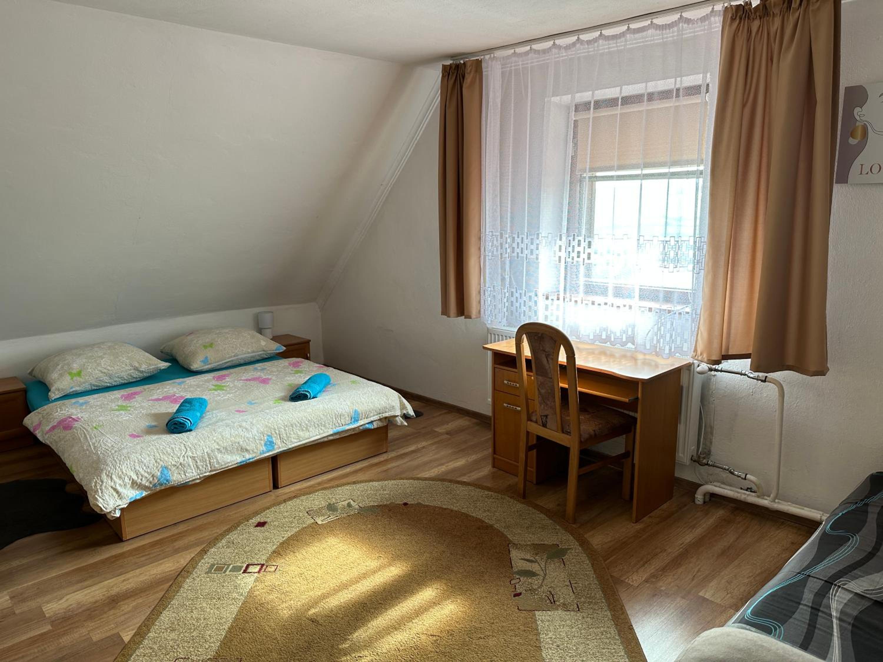 Photo 42