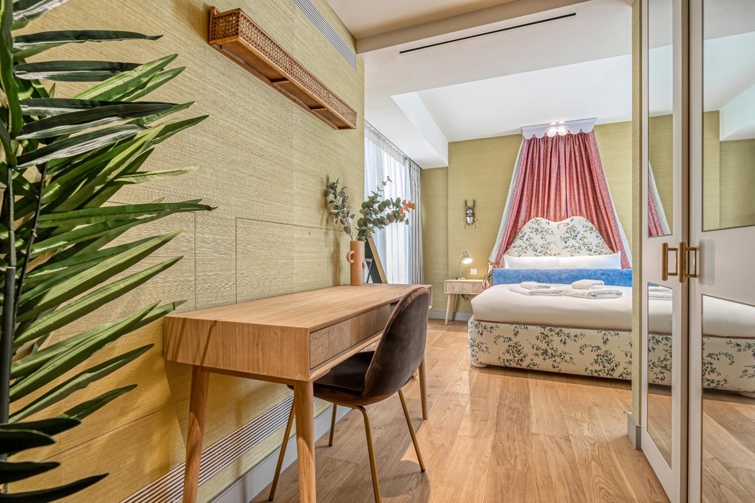 Luxury flats near Big Ben and London Eye