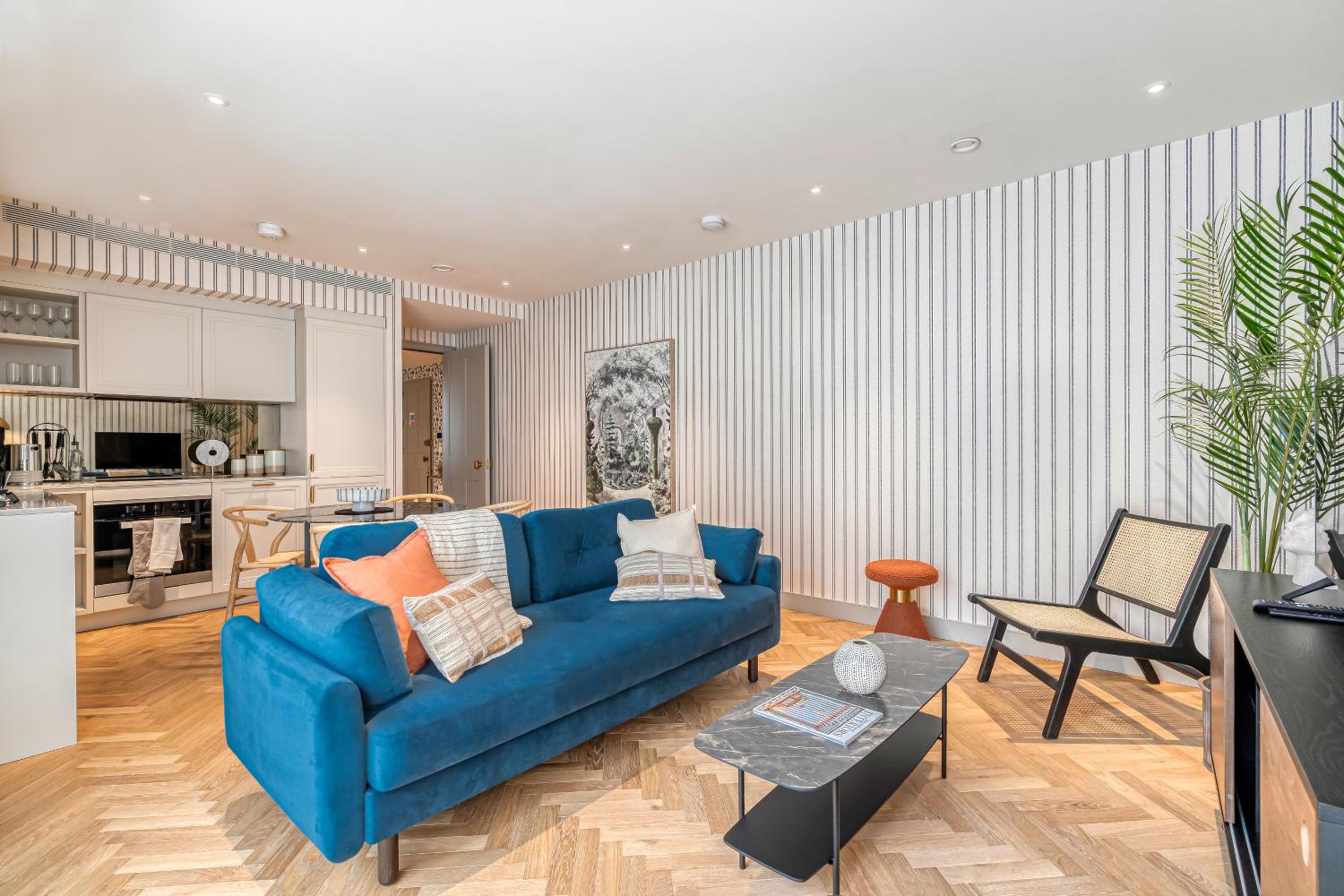 Luxury flats near Big Ben and London Eye