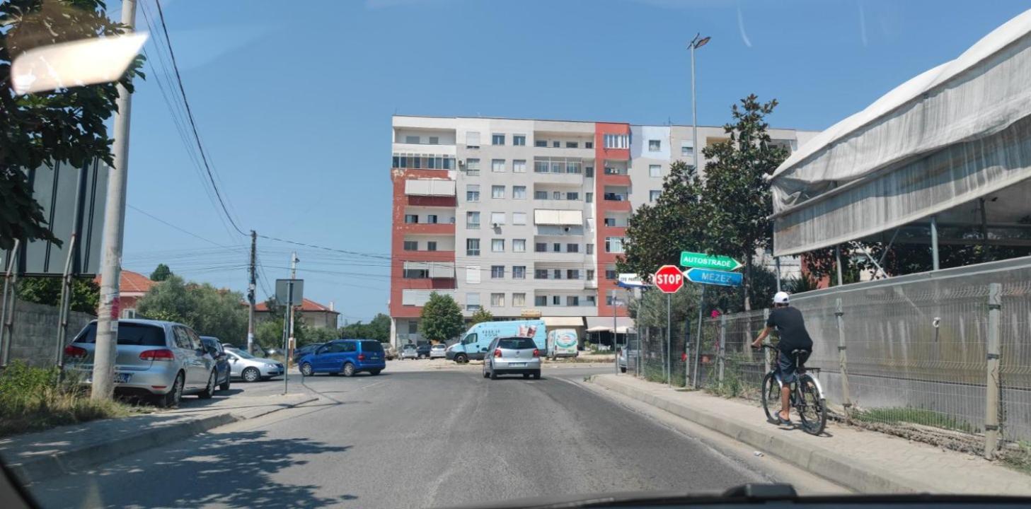 Eden Tiranë