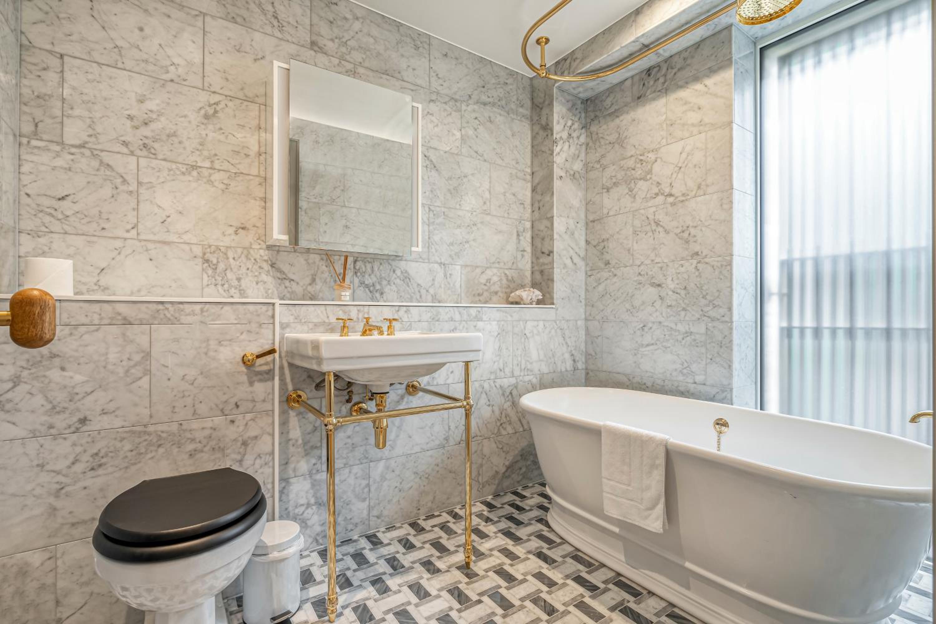 Luxury flats near Big Ben and London Eye