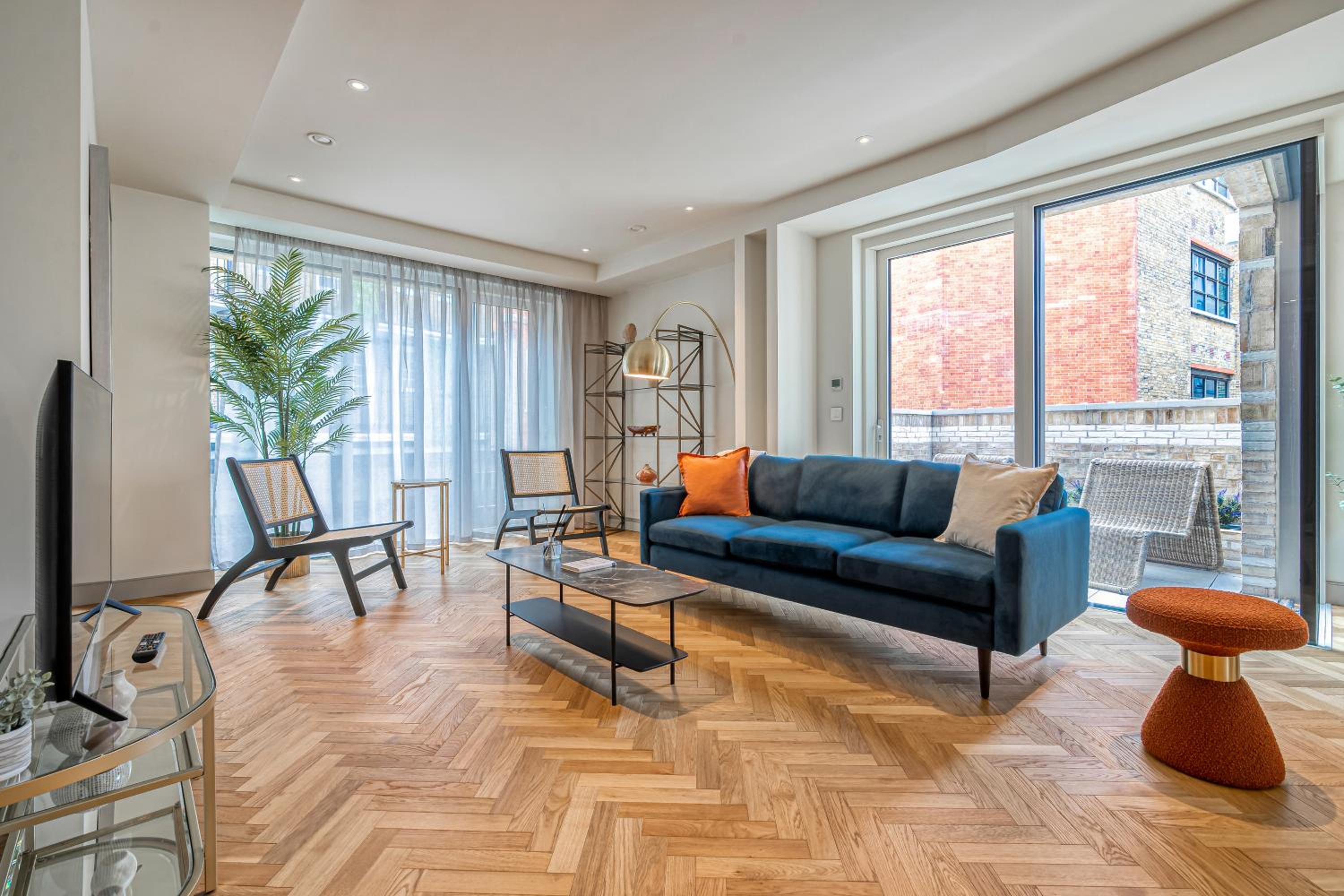 Luxury flats near Big Ben and London Eye