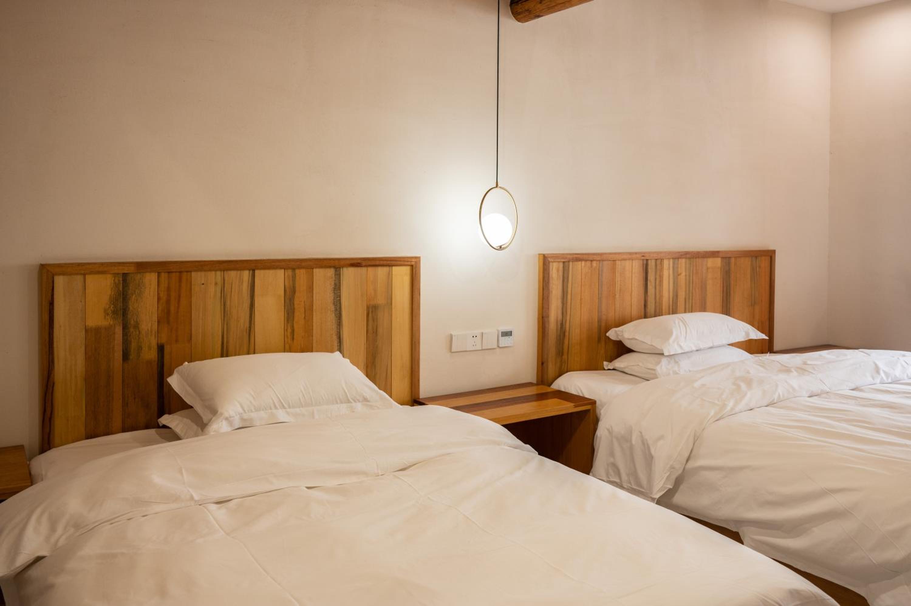 Tingjian Musu Private Soup Design Homestay - South Gate of Wuzhen Xizha Scenic Area