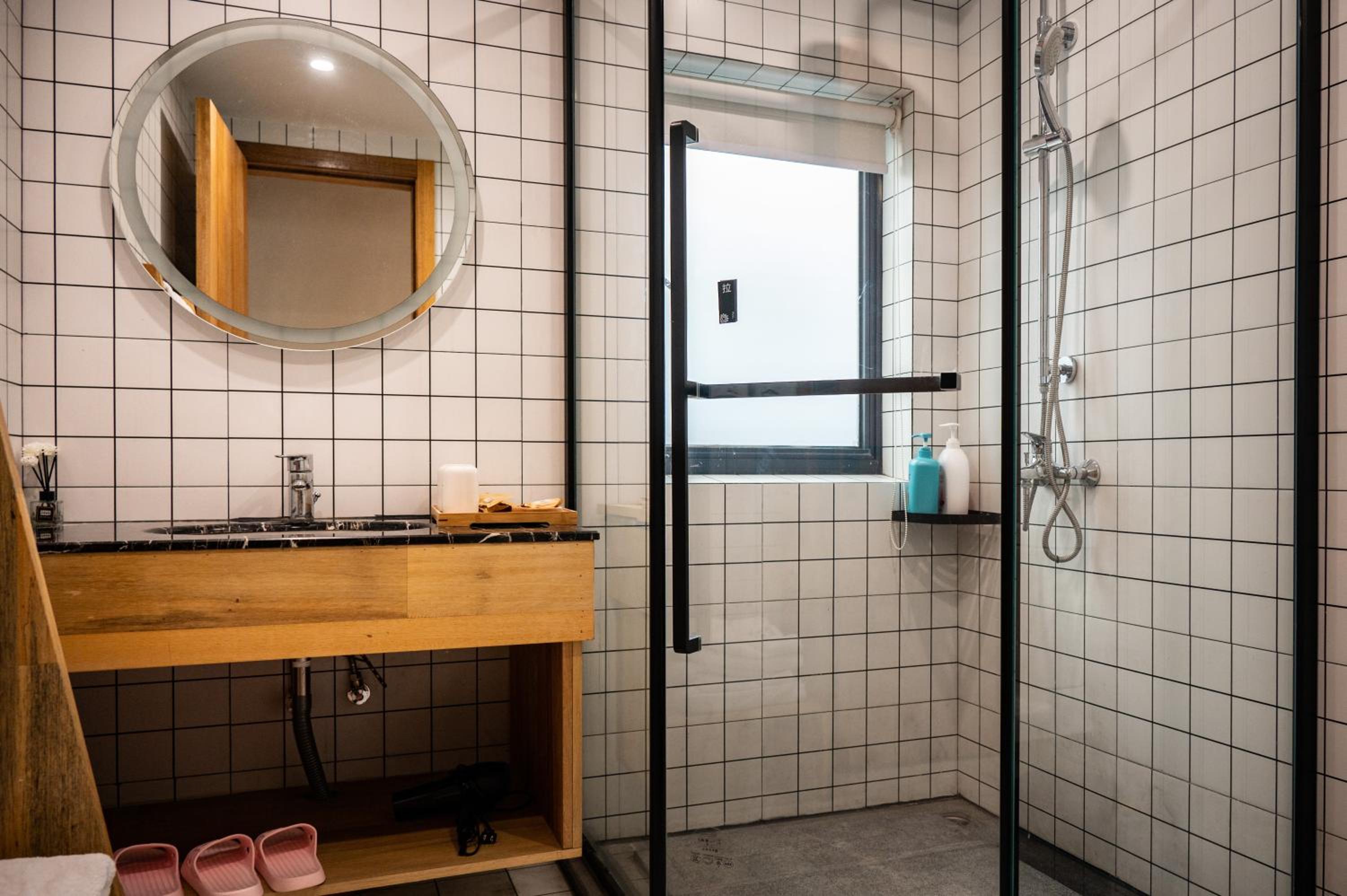 Tingjian Musu Private Soup Design Homestay - South Gate of Wuzhen Xizha Scenic Area