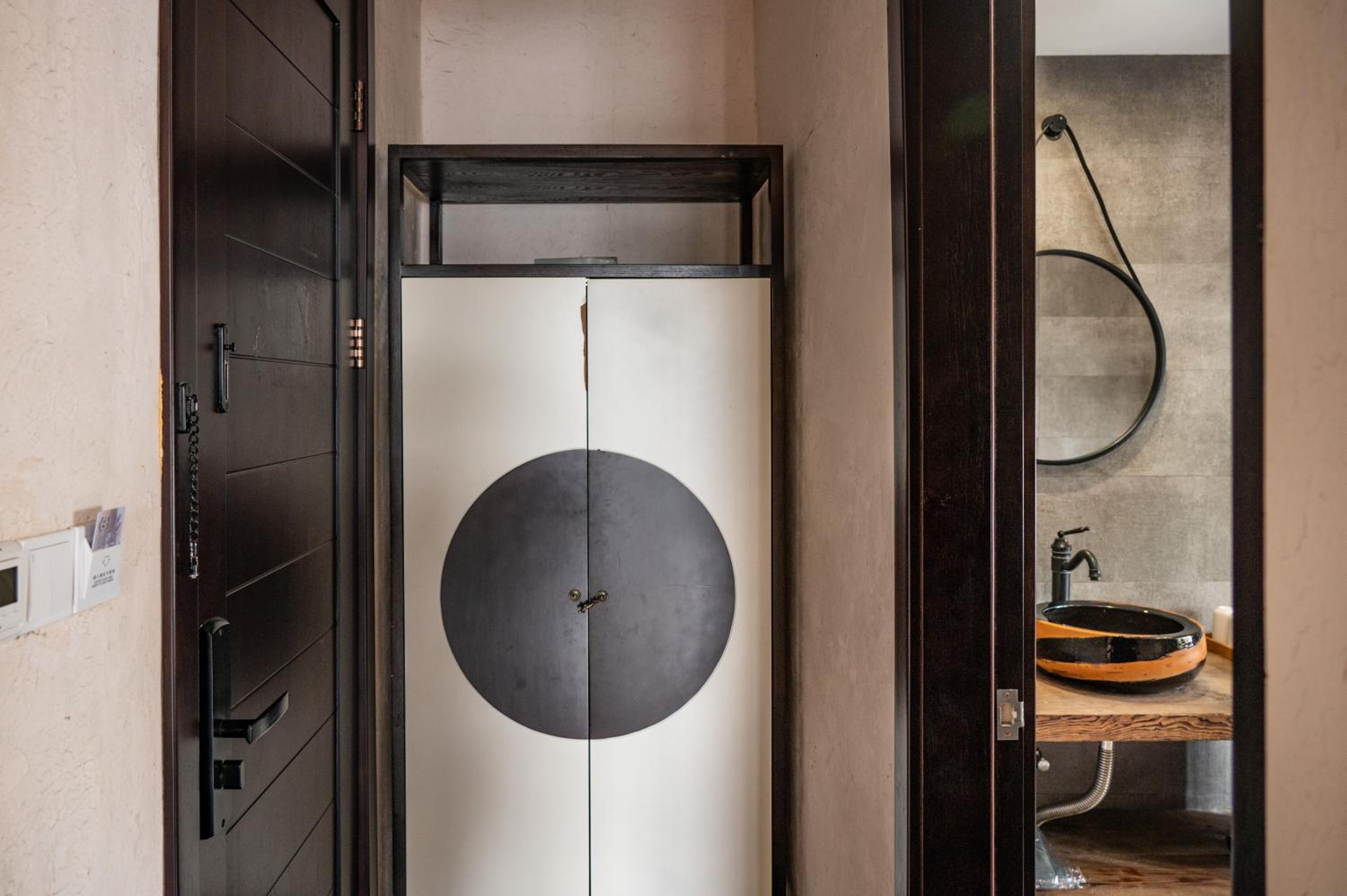 Tingjian Musu Private Soup Design Homestay - South Gate of Wuzhen Xizha Scenic Area