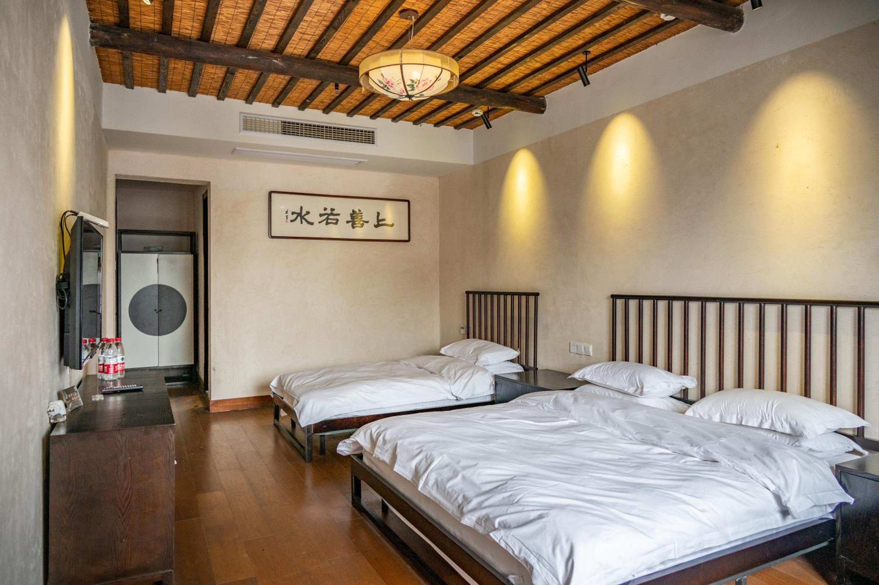 Tingjian Musu Private Soup Design Homestay - South Gate of Wuzhen Xizha Scenic Area