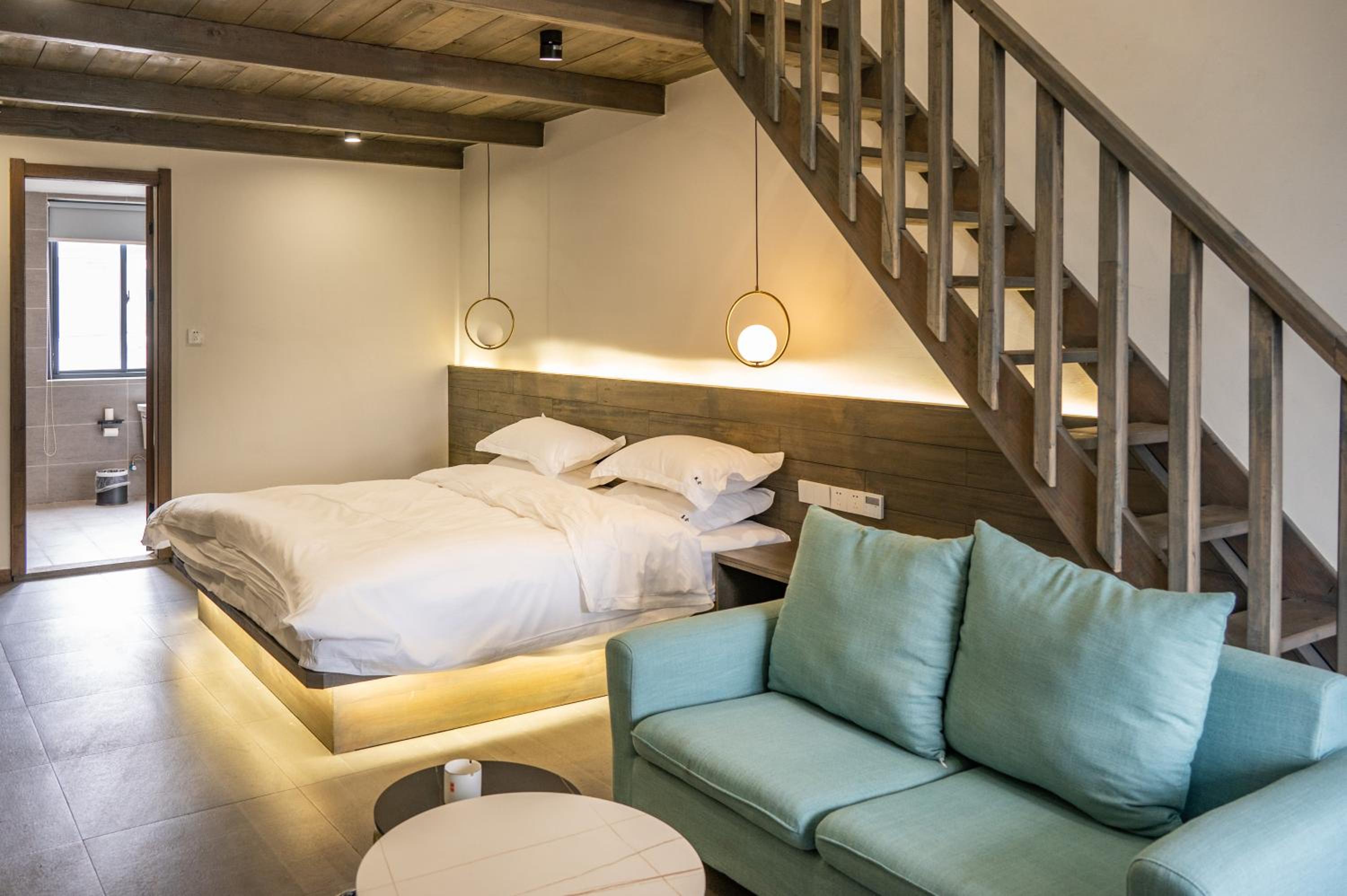 Tingjian Musu Private Soup Design Homestay - South Gate of Wuzhen Xizha Scenic Area