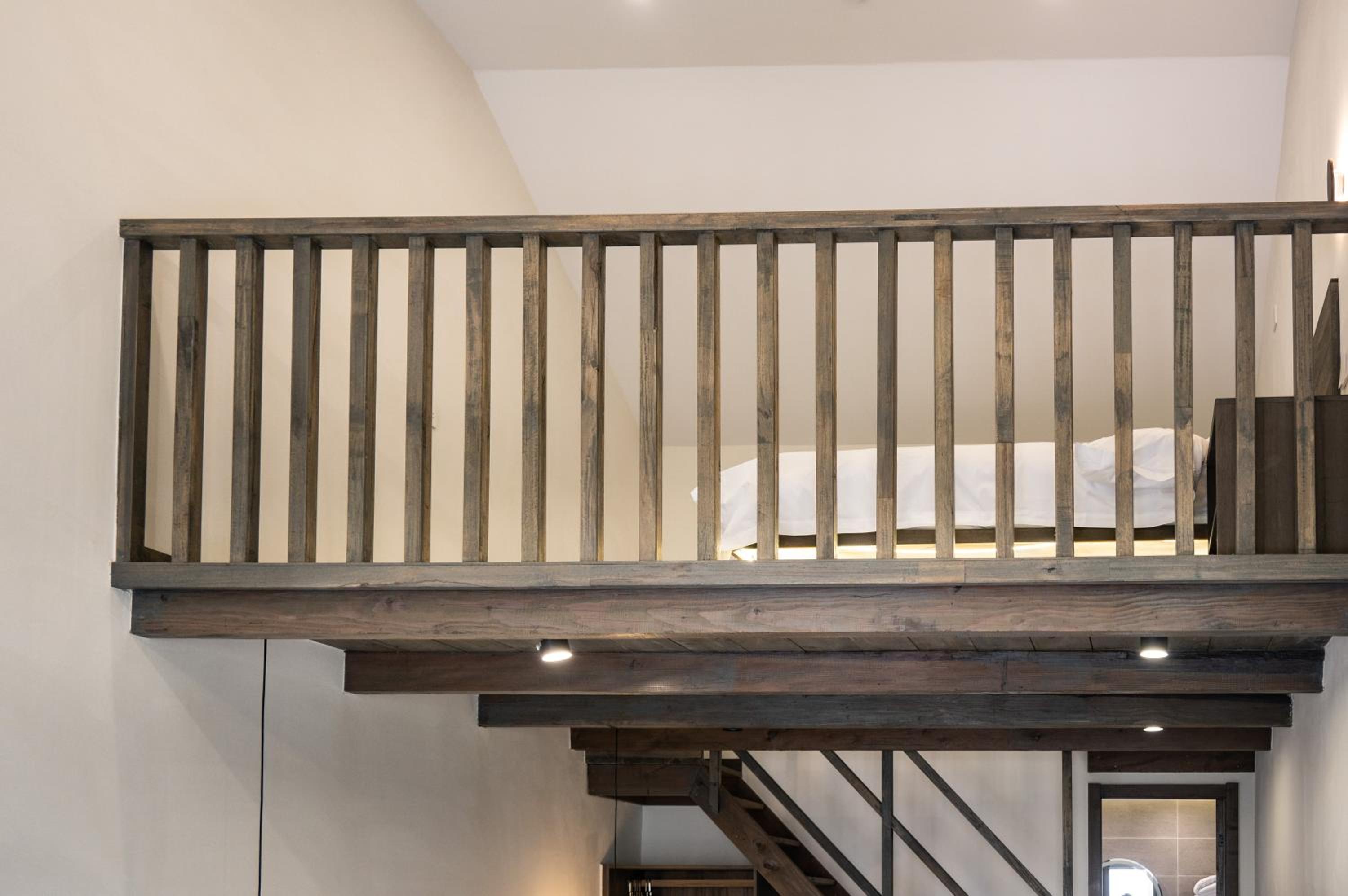 Tingjian Musu Private Soup Design Homestay - South Gate of Wuzhen Xizha Scenic Area