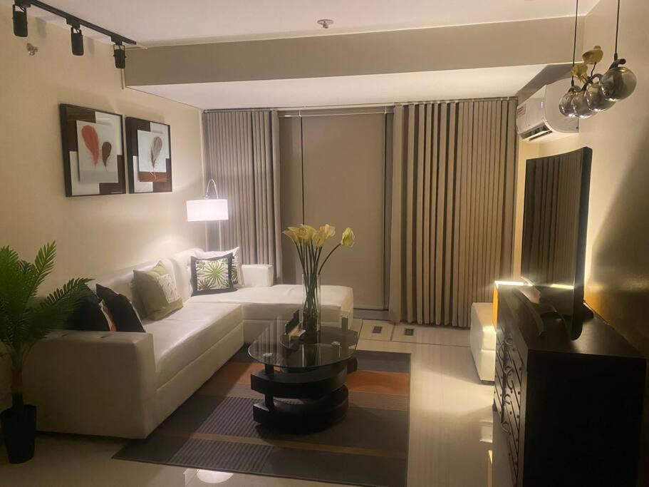 Stunning 2.5 Br@Eastwood Global view 2