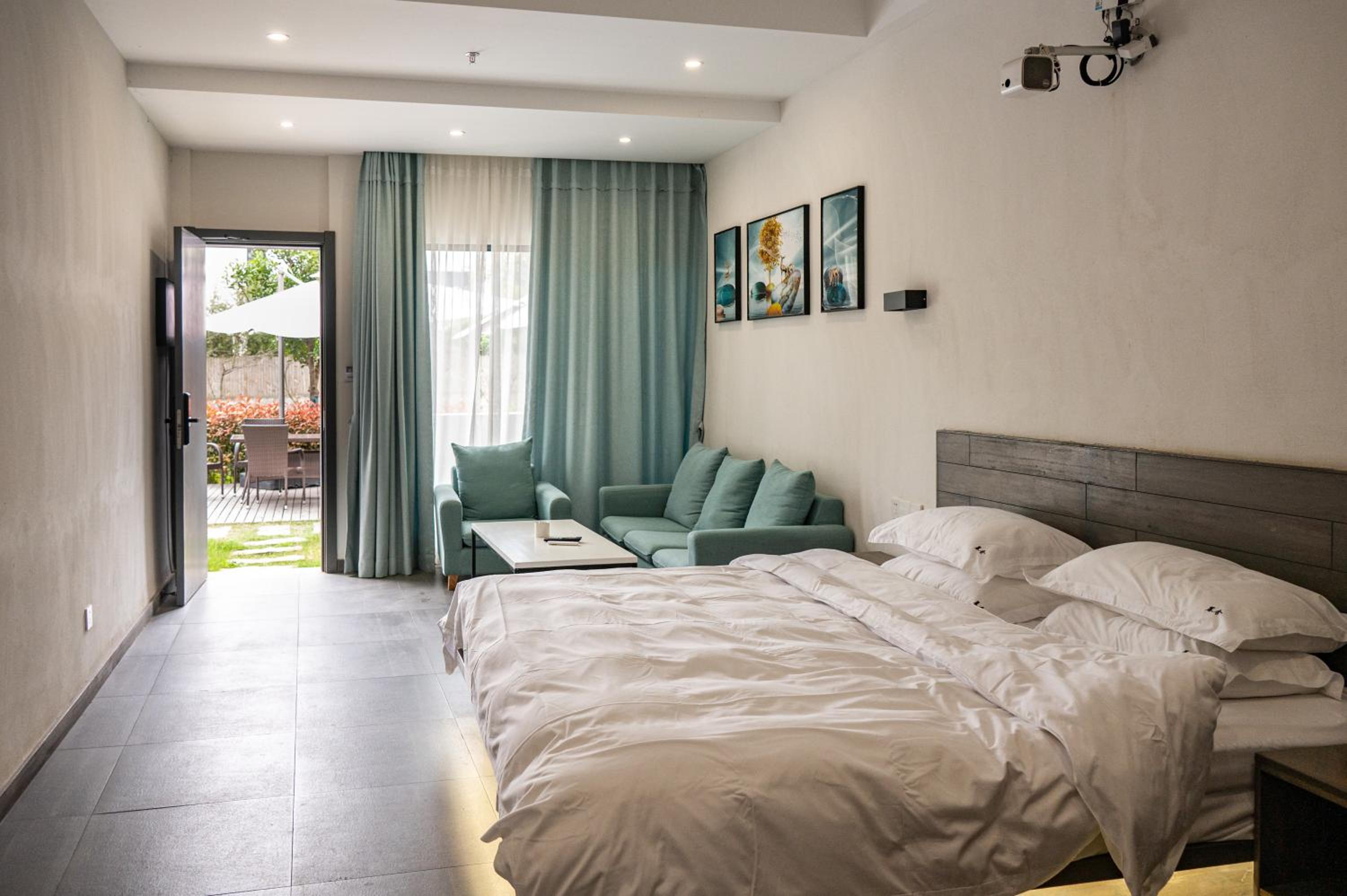 Tingjian Musu Private Soup Design Homestay - South Gate of Wuzhen Xizha Scenic Area