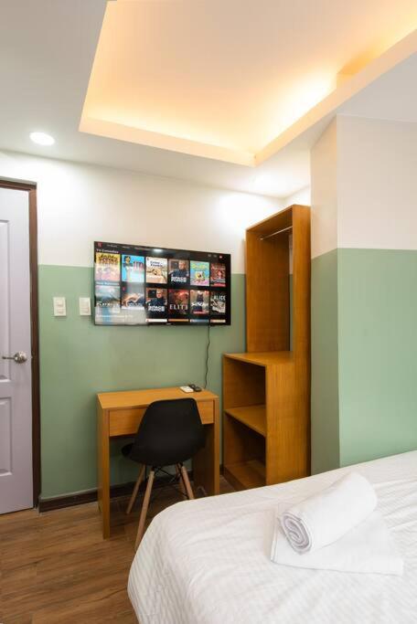 St. Marvin Studio Makati M202