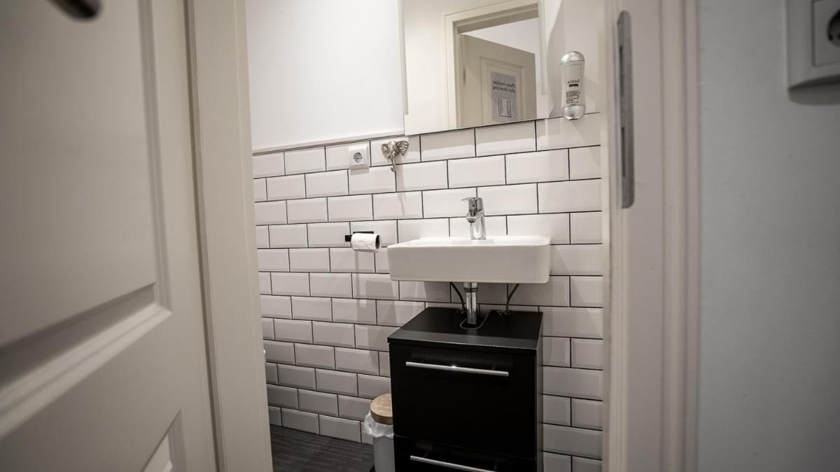 Boxi Jungle House - unique in Friedrichshain - 3BR