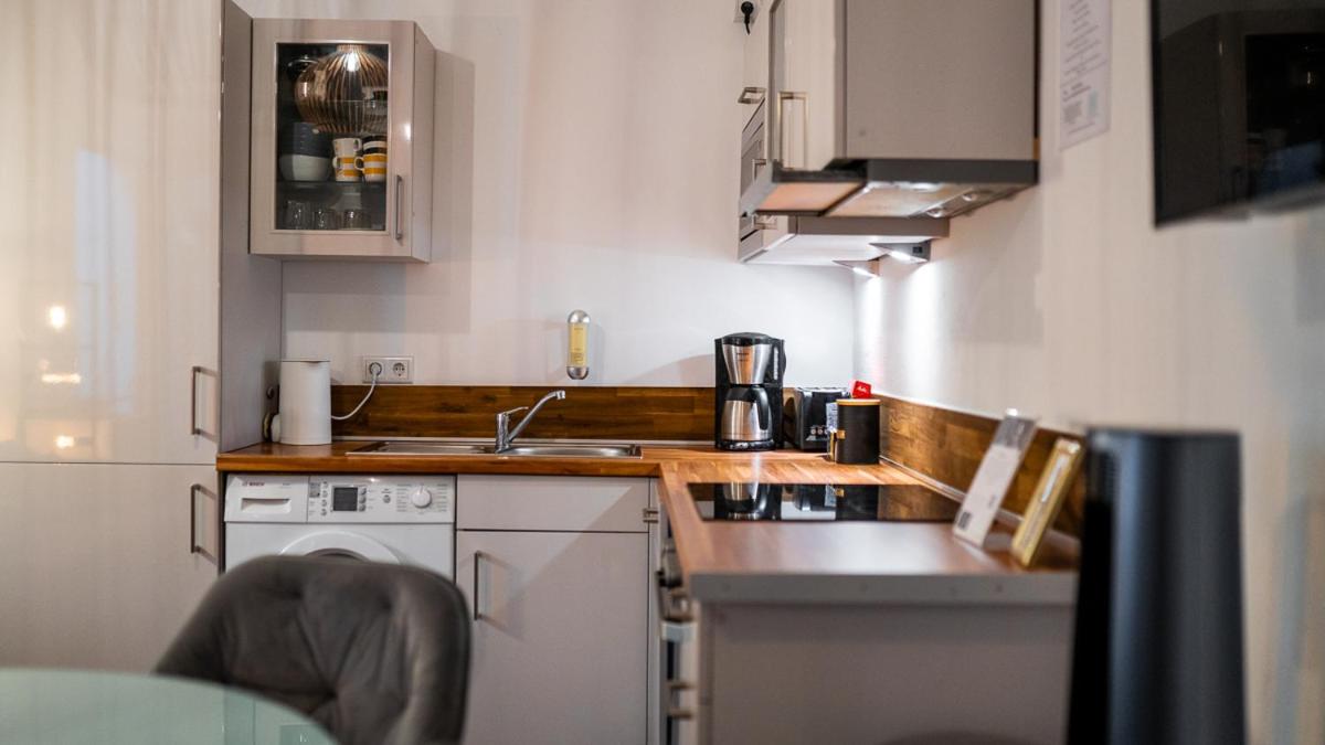 Boxi Jungle House - unique in Friedrichshain - 3BR