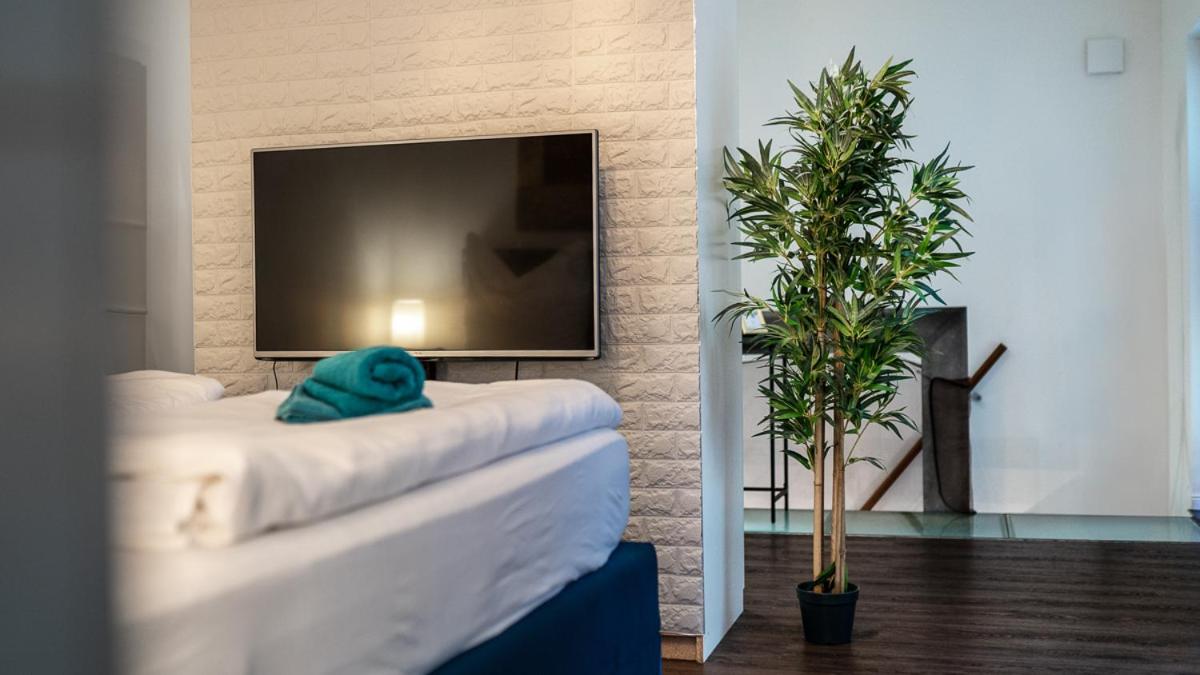 Boxi Jungle House - unique in Friedrichshain - 3BR