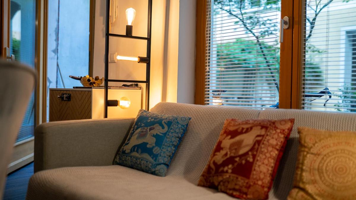 Boxi Jungle House - unique in Friedrichshain - 3BR