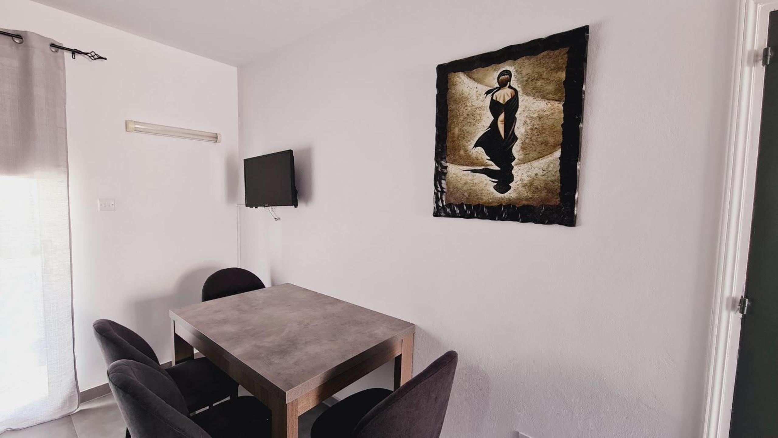 Nissi avenue 64 Studio 3 - Luxcyservices