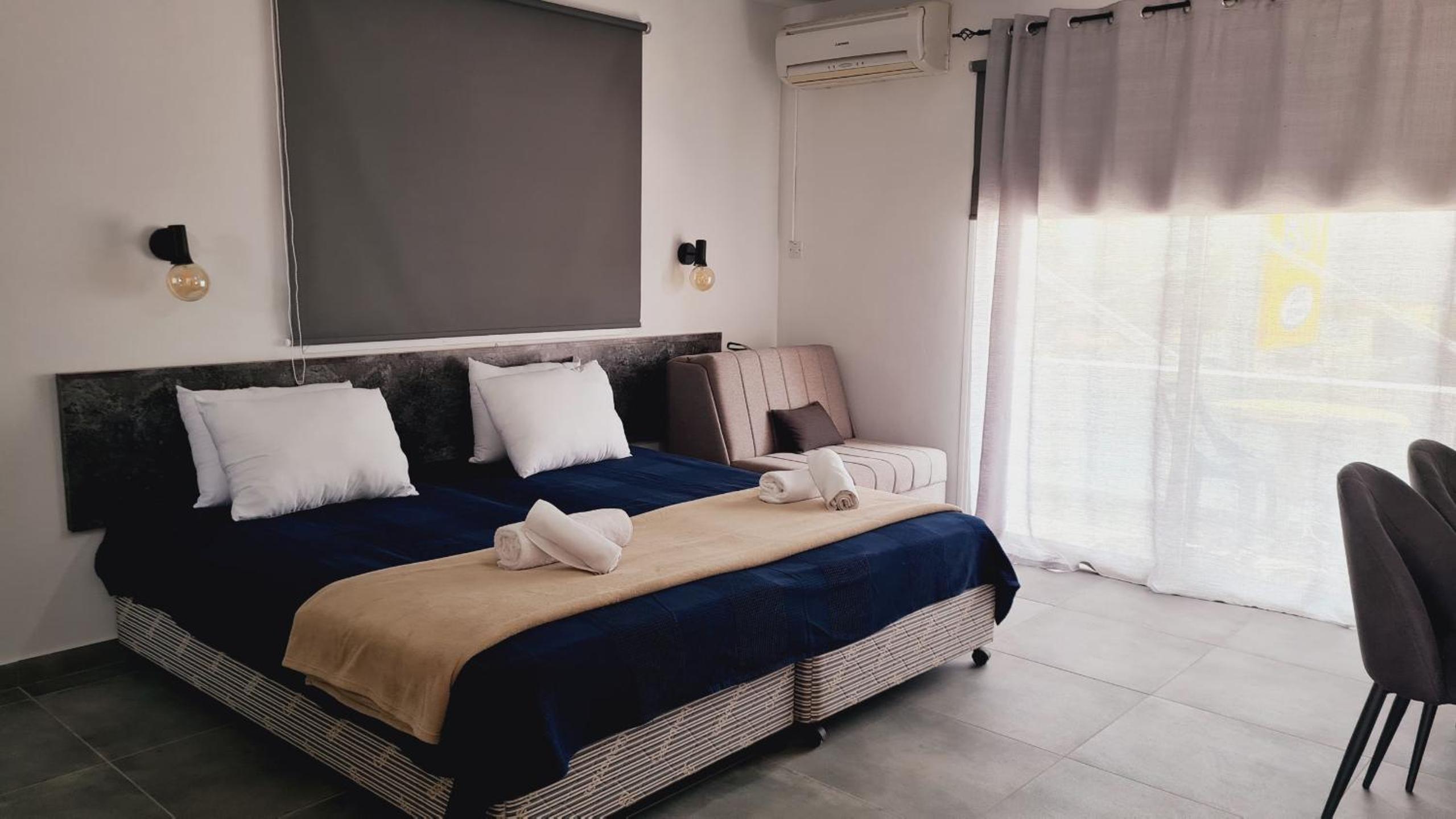 Nissi avenue 64 Studio 3 - Luxcyservices