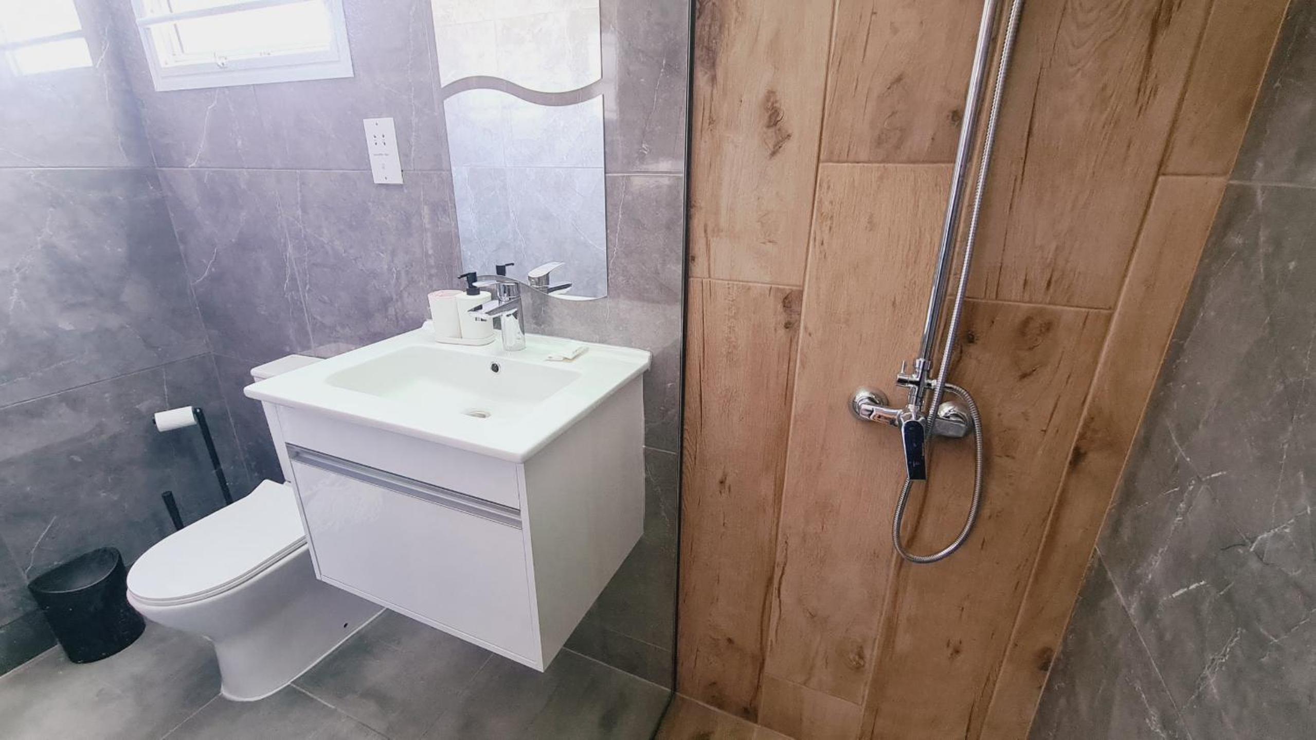Nissi avenue 64 Studio 3 - Luxcyservices
