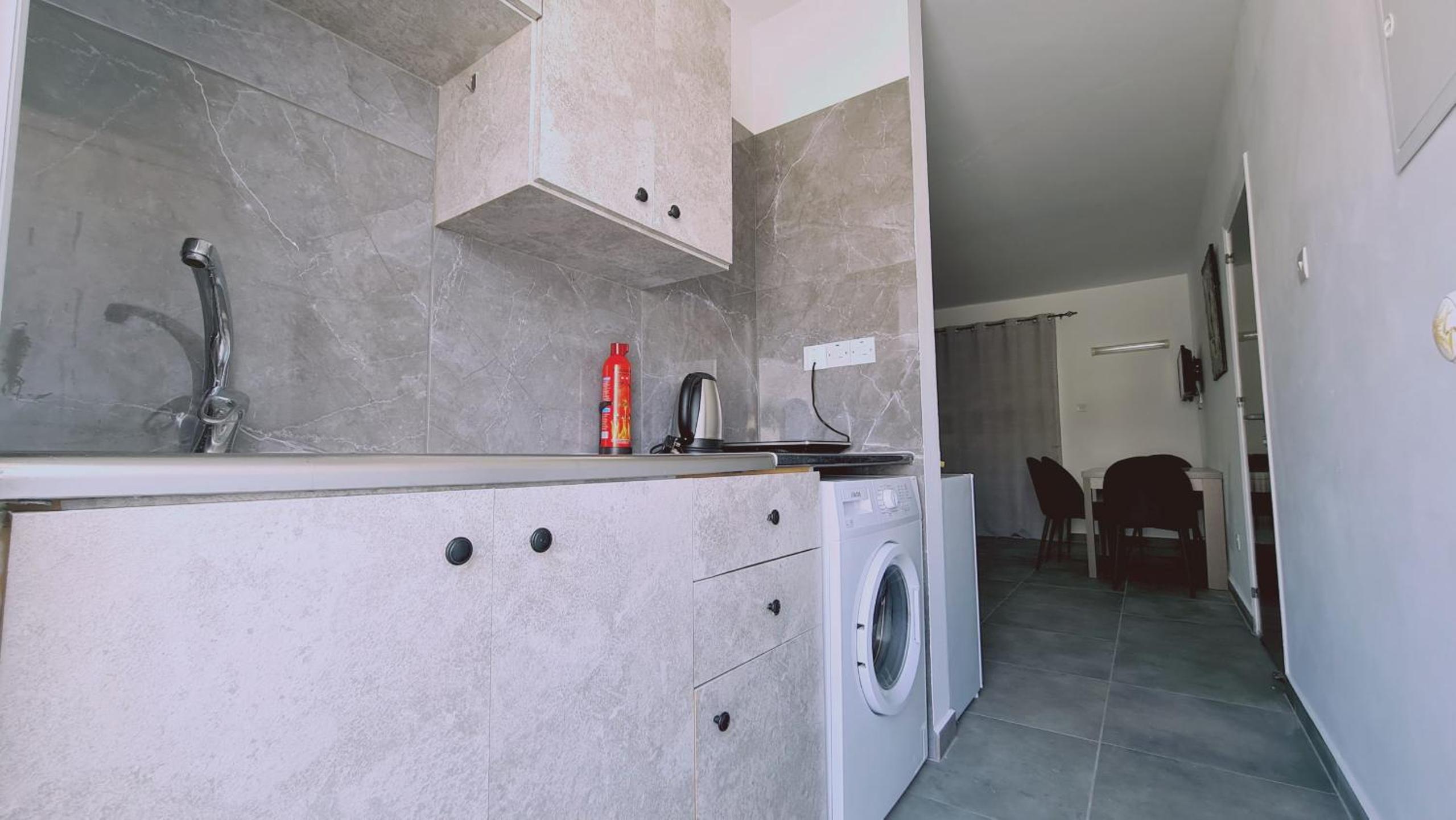 Nissi avenue 64 Studio 3 - Luxcyservices