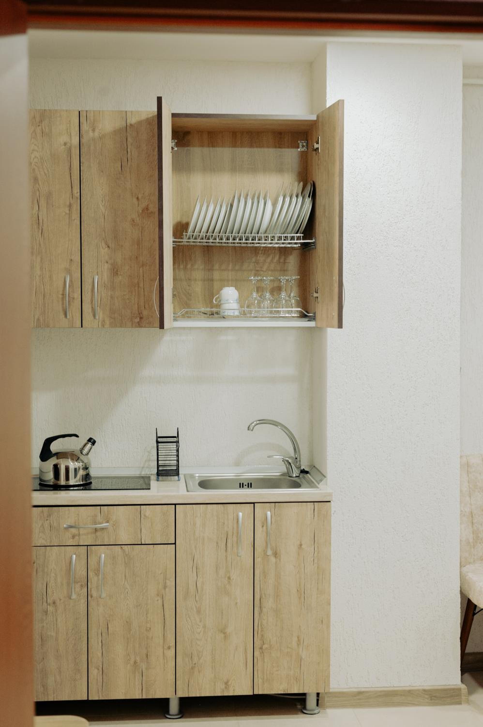 Studio 63 en Petroşani — kitchen