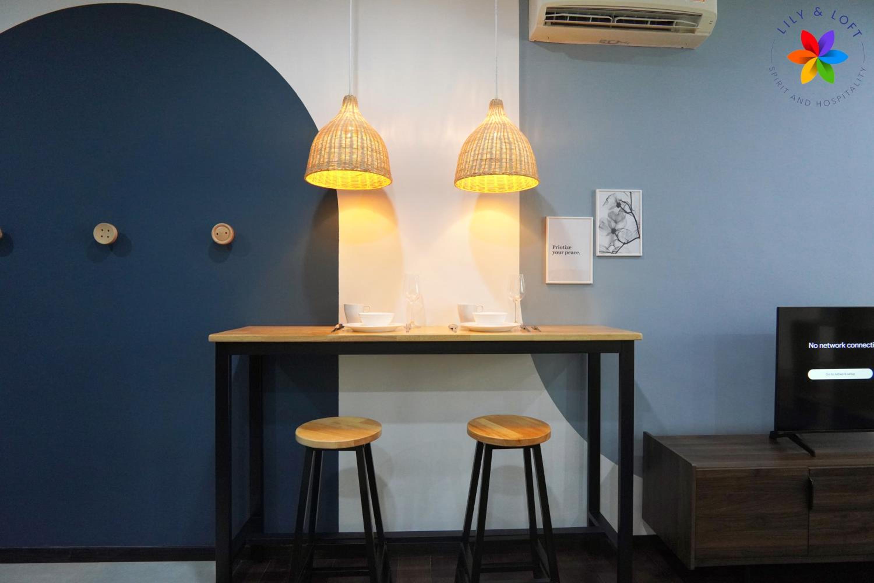 Lily and Loft - Queensville @ Kuala Lumpur - Netflix