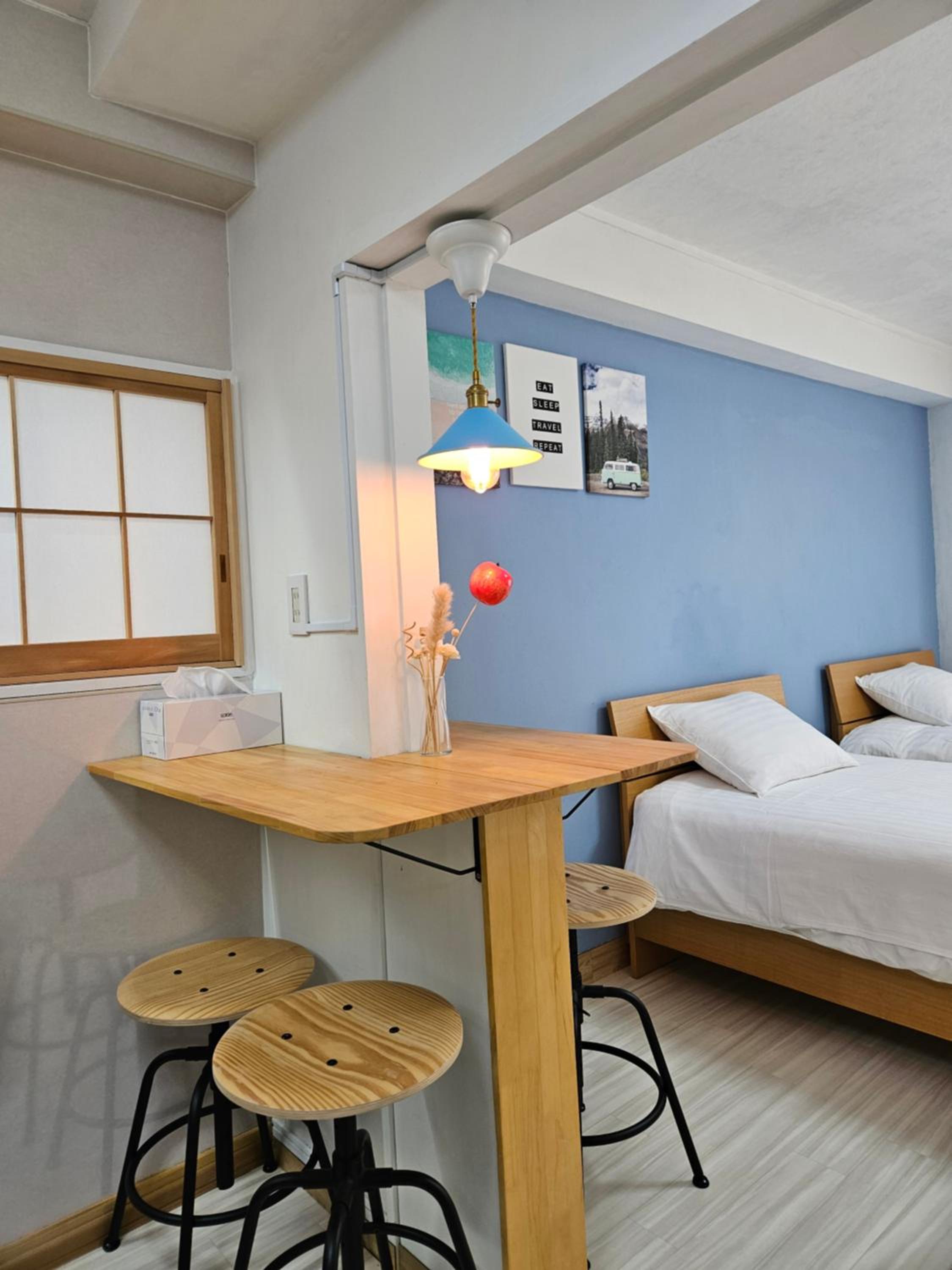hotel room