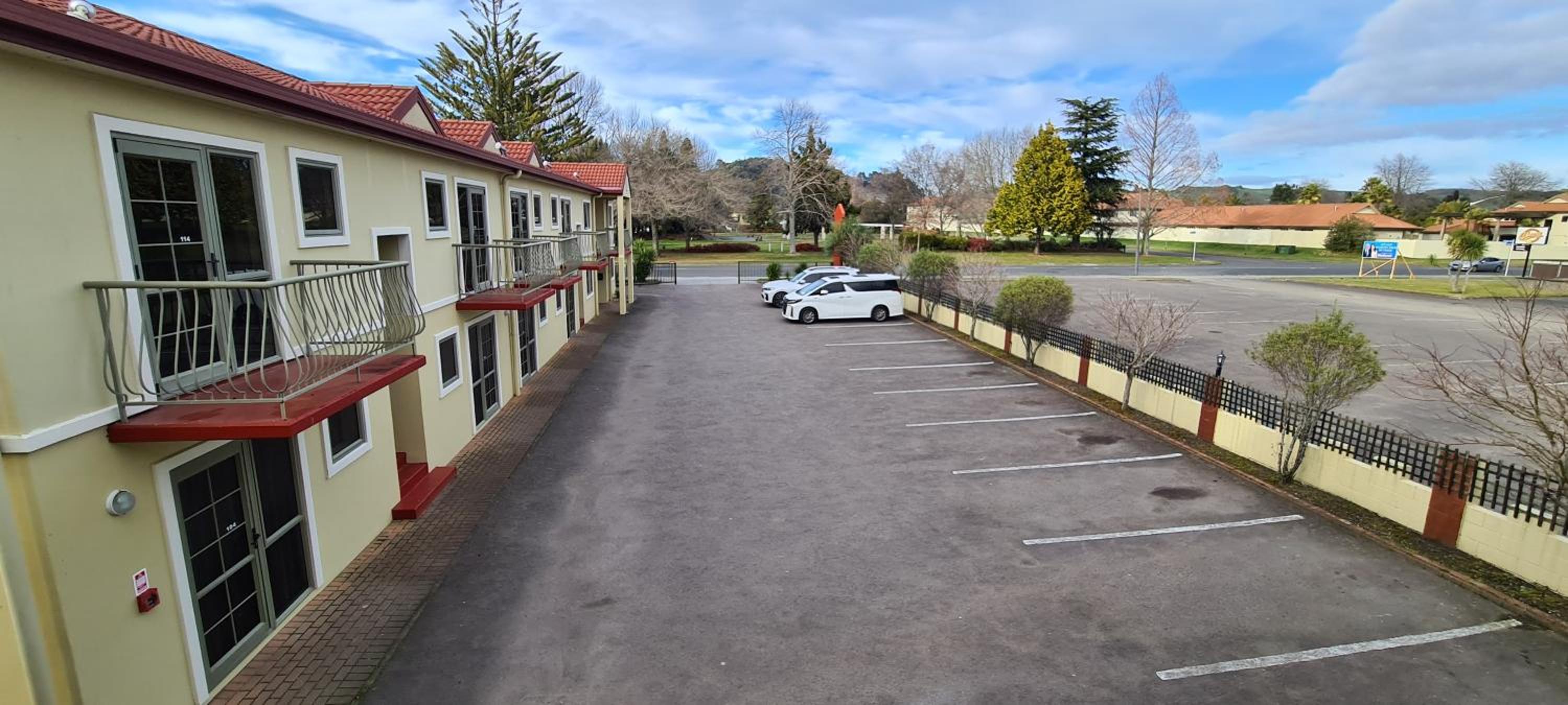 New Castle Motor Lodge
