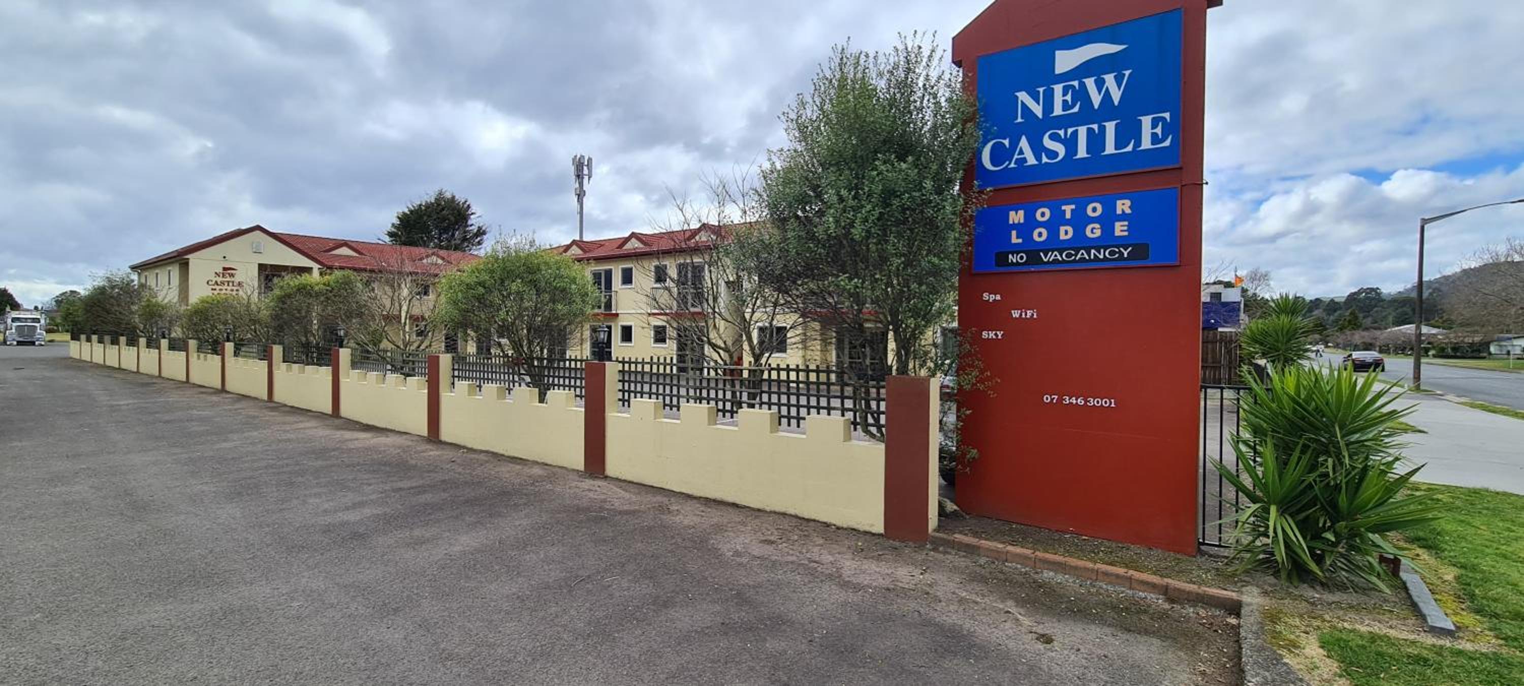 New Castle Motor Lodge